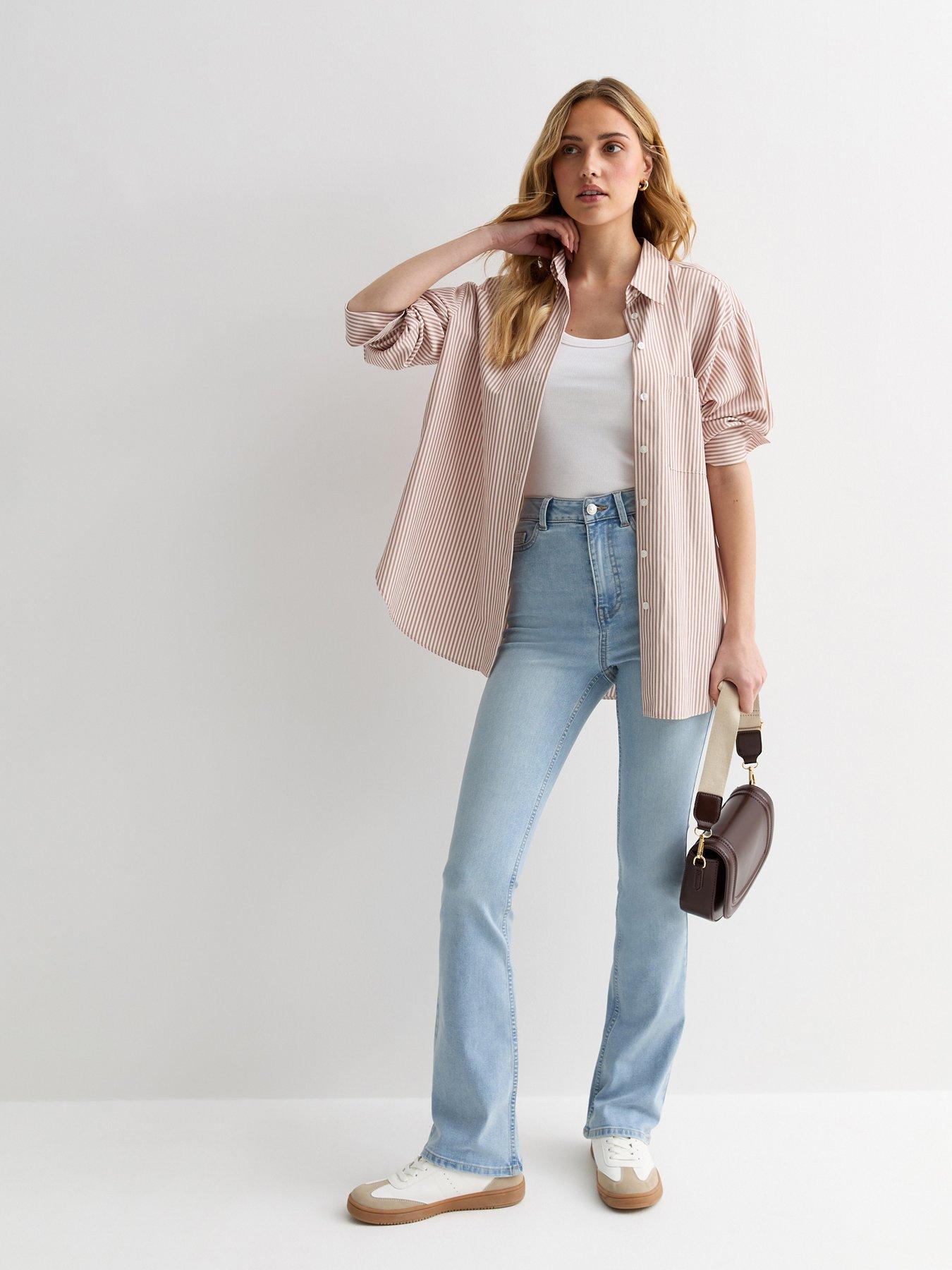 Image 3 of 7 of New Look Pale Blue Waist Enhance Quinn Bootcut Stretch Denim Jeans