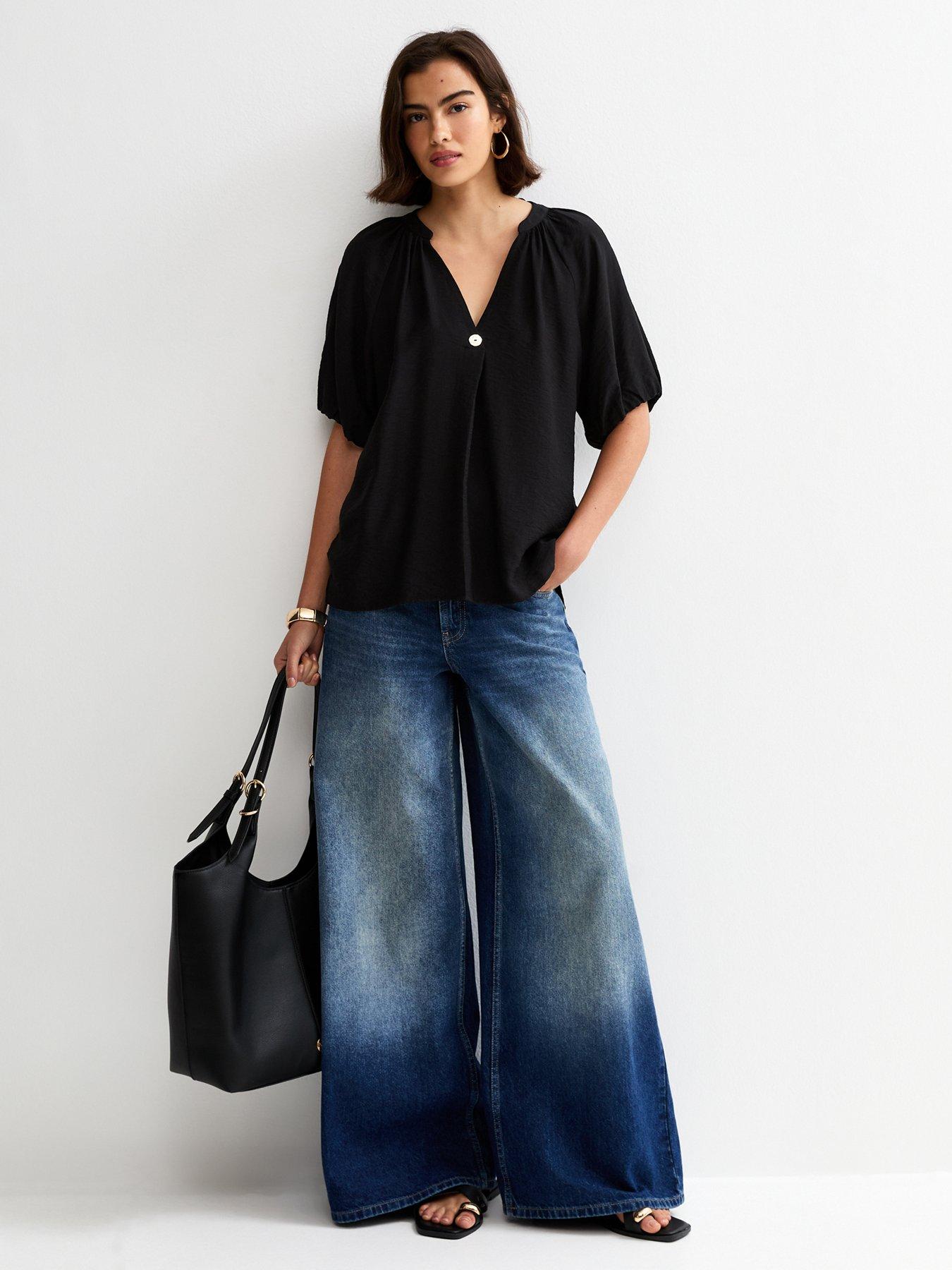 Image 3 of 5 of New Look Puff Sleeve V-Neck Blouse - Black