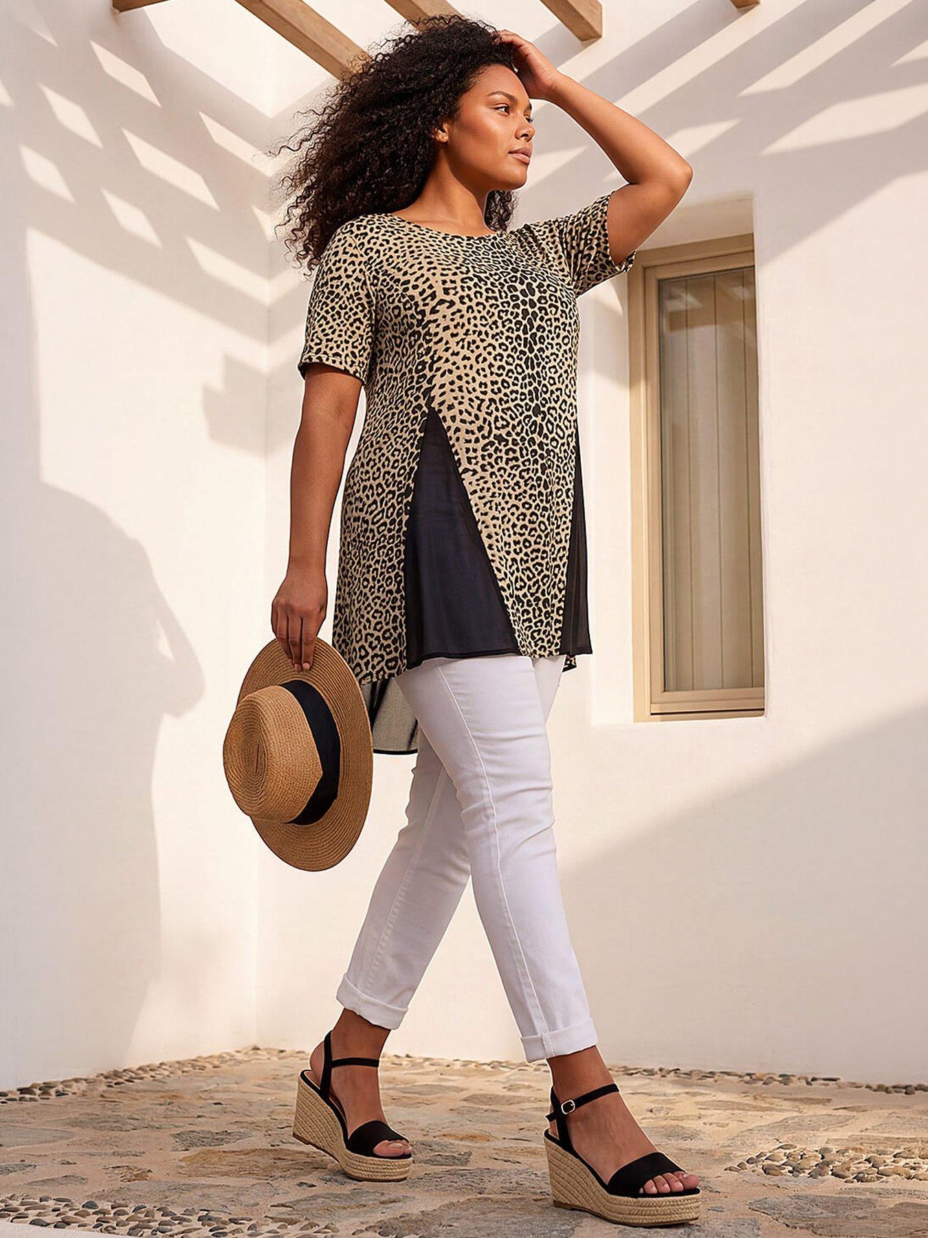 Roman Curve Animal Print Mesh T-shirt