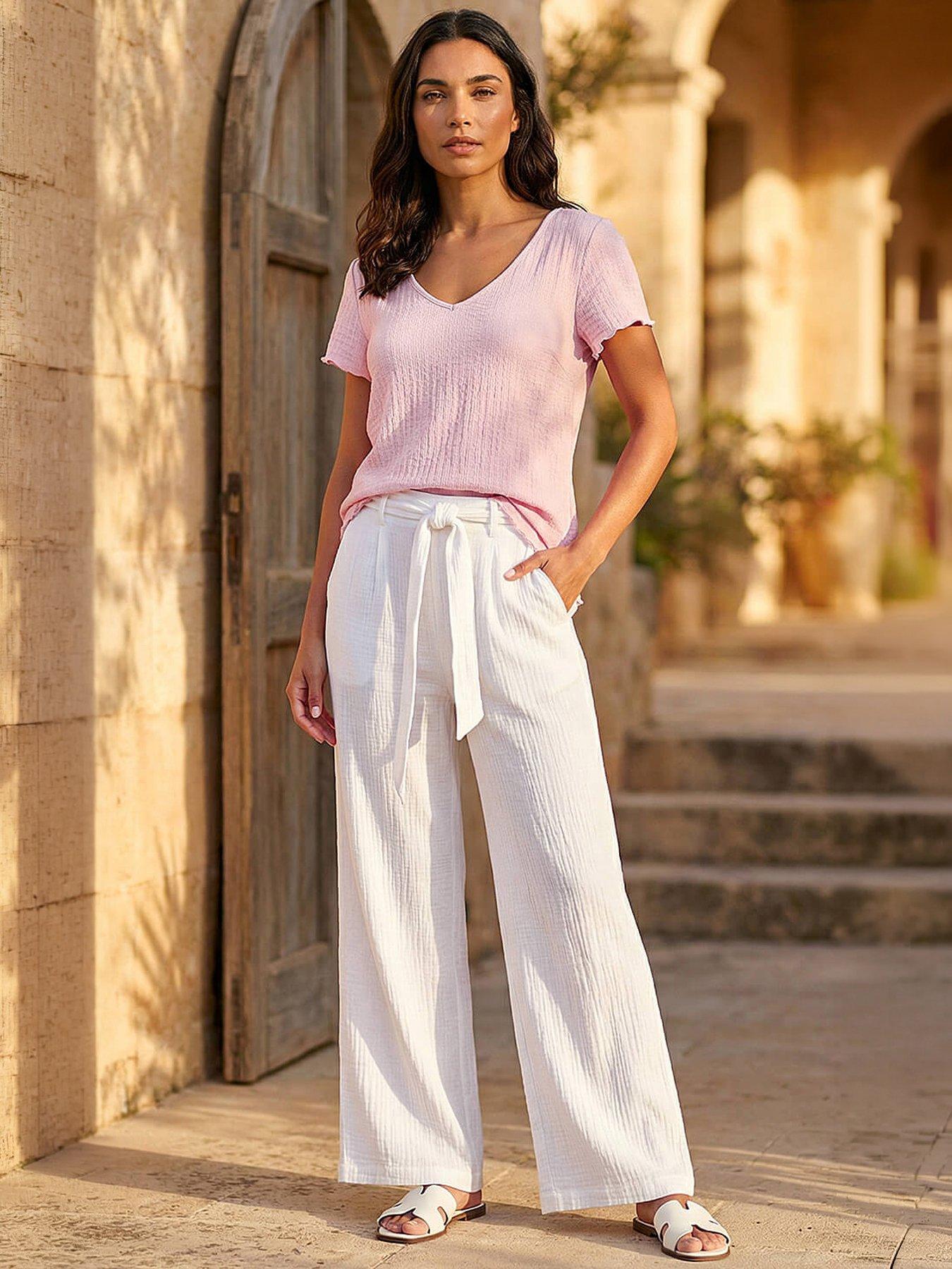 Roman Textured Twist Front Lettuce Edge Top