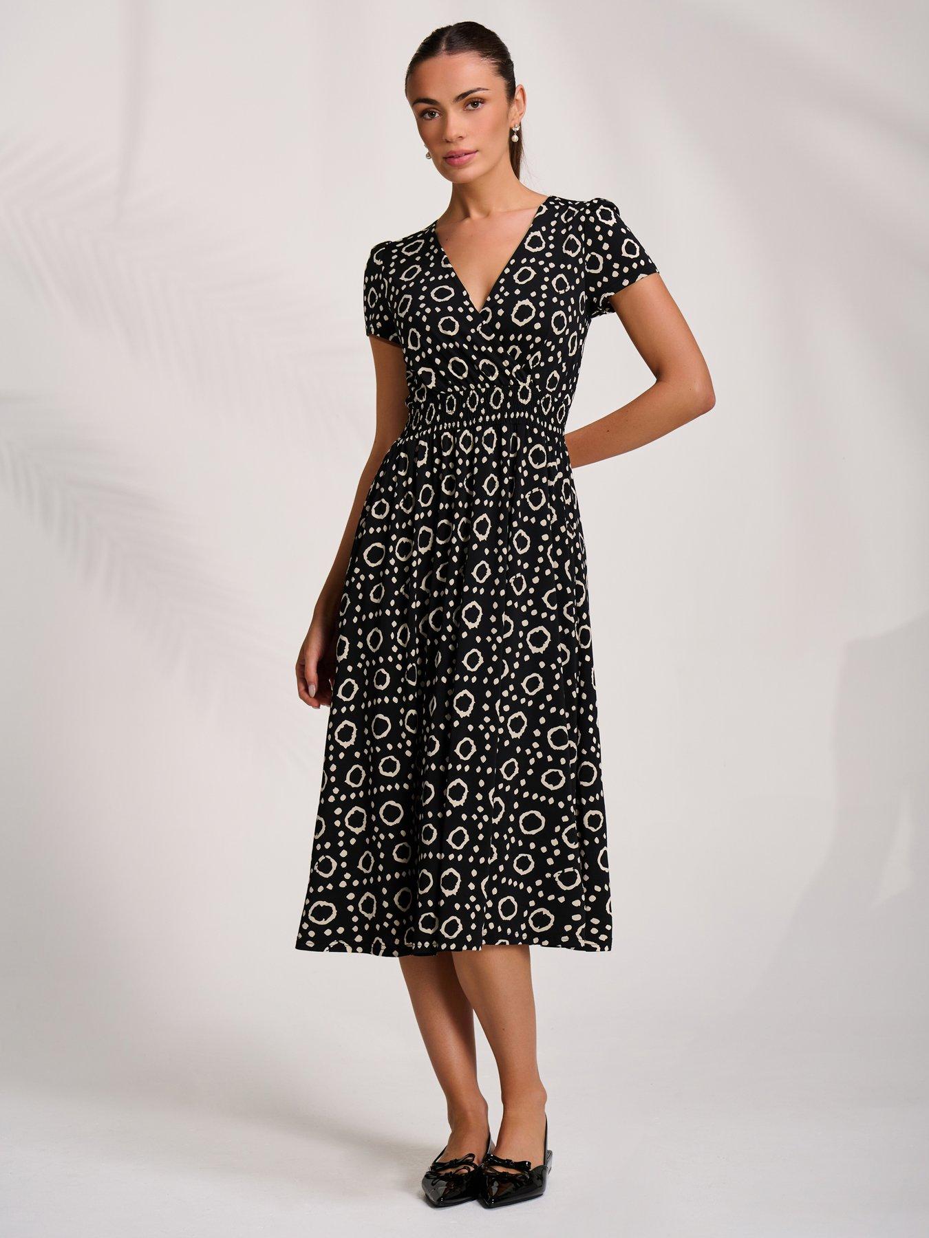Jolie Moi Cap Sleeve Printed Jersey Midaxi Dress - Black