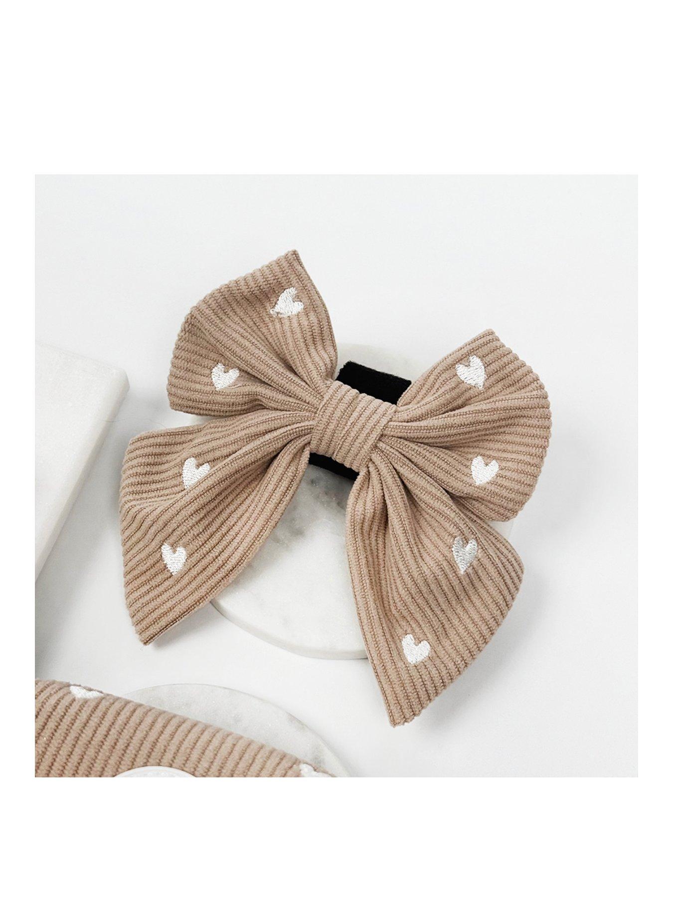 Image 1 of 1 of Cocopup Chai Hearts Sailorbowtie