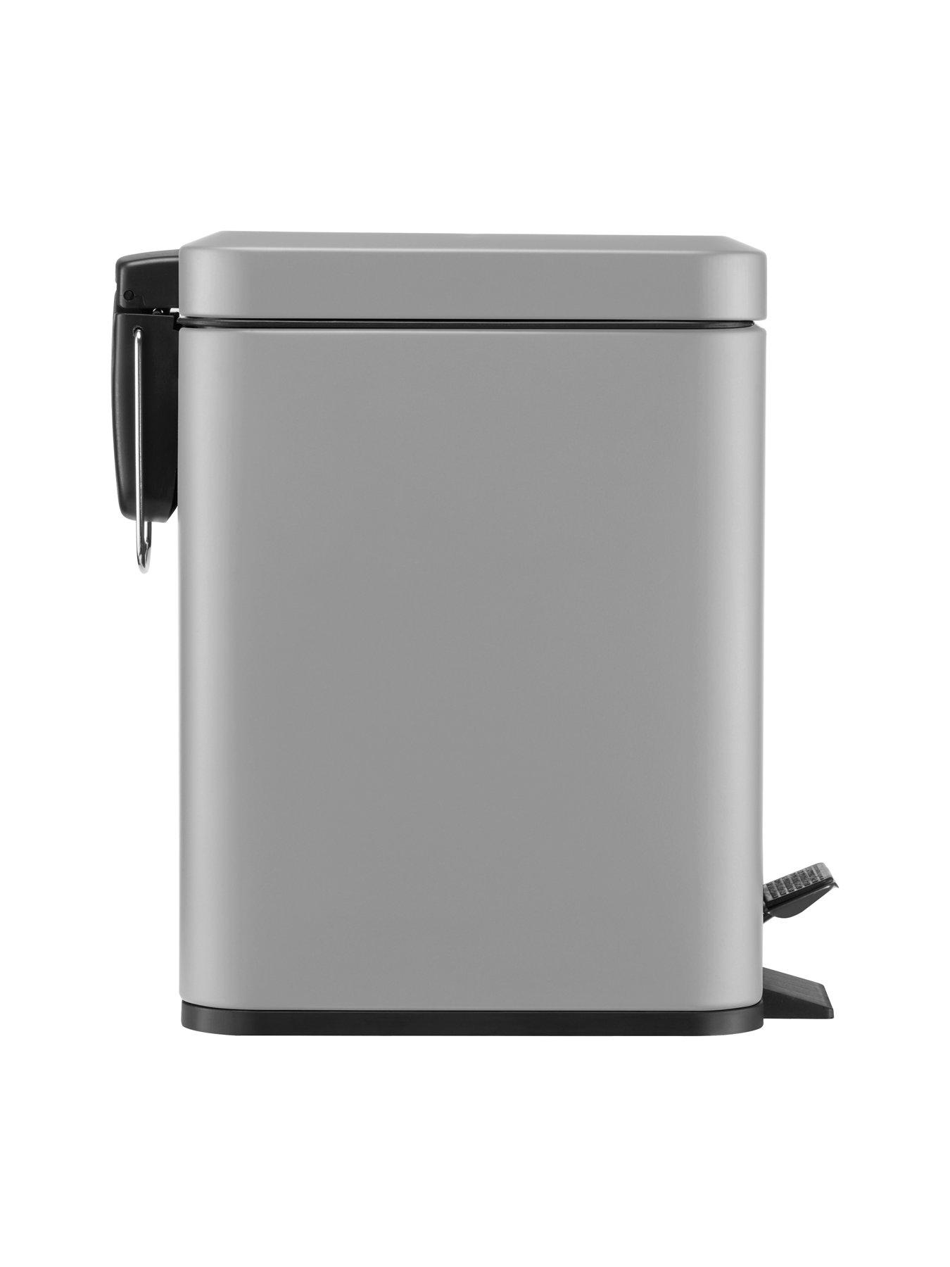 Image 4 of 7 of Black & Decker B+d 5l Slimline Soft Close Pedal Bin Grey
