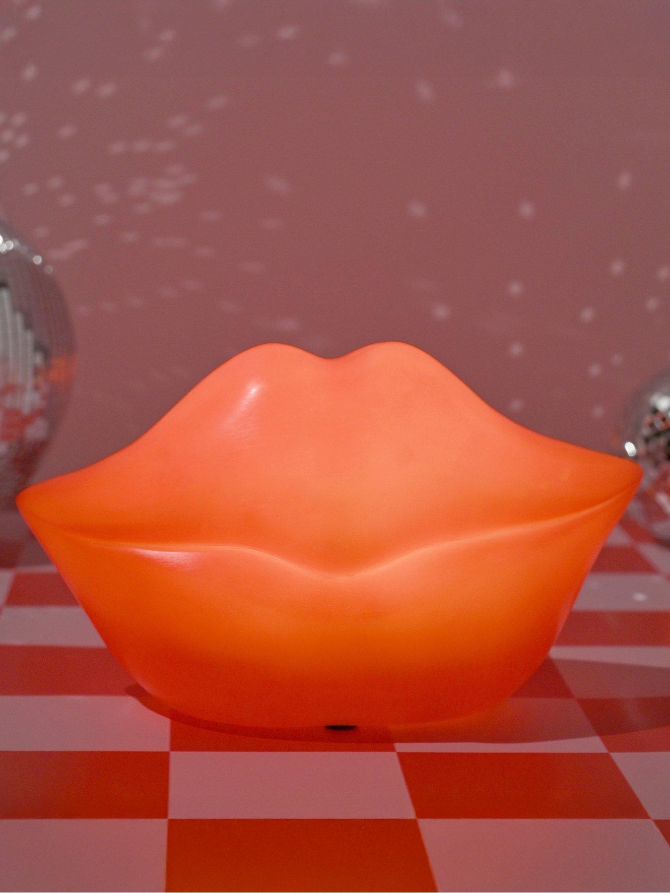 Hestia The Feel Good Club Red Lips Novelty Usb Lamp