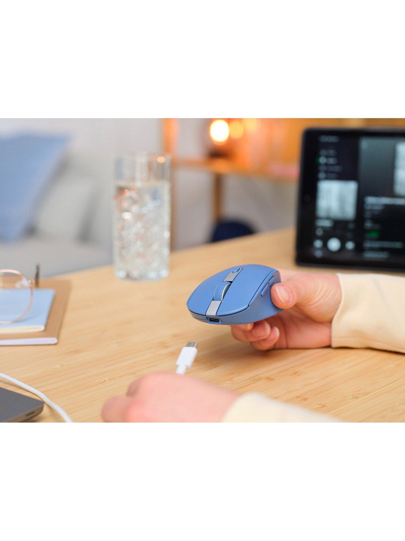 Image 7 of 8 of Trust Trust Ozaa Compact Multi-Device Wireless Mouse with silent Click - Blue