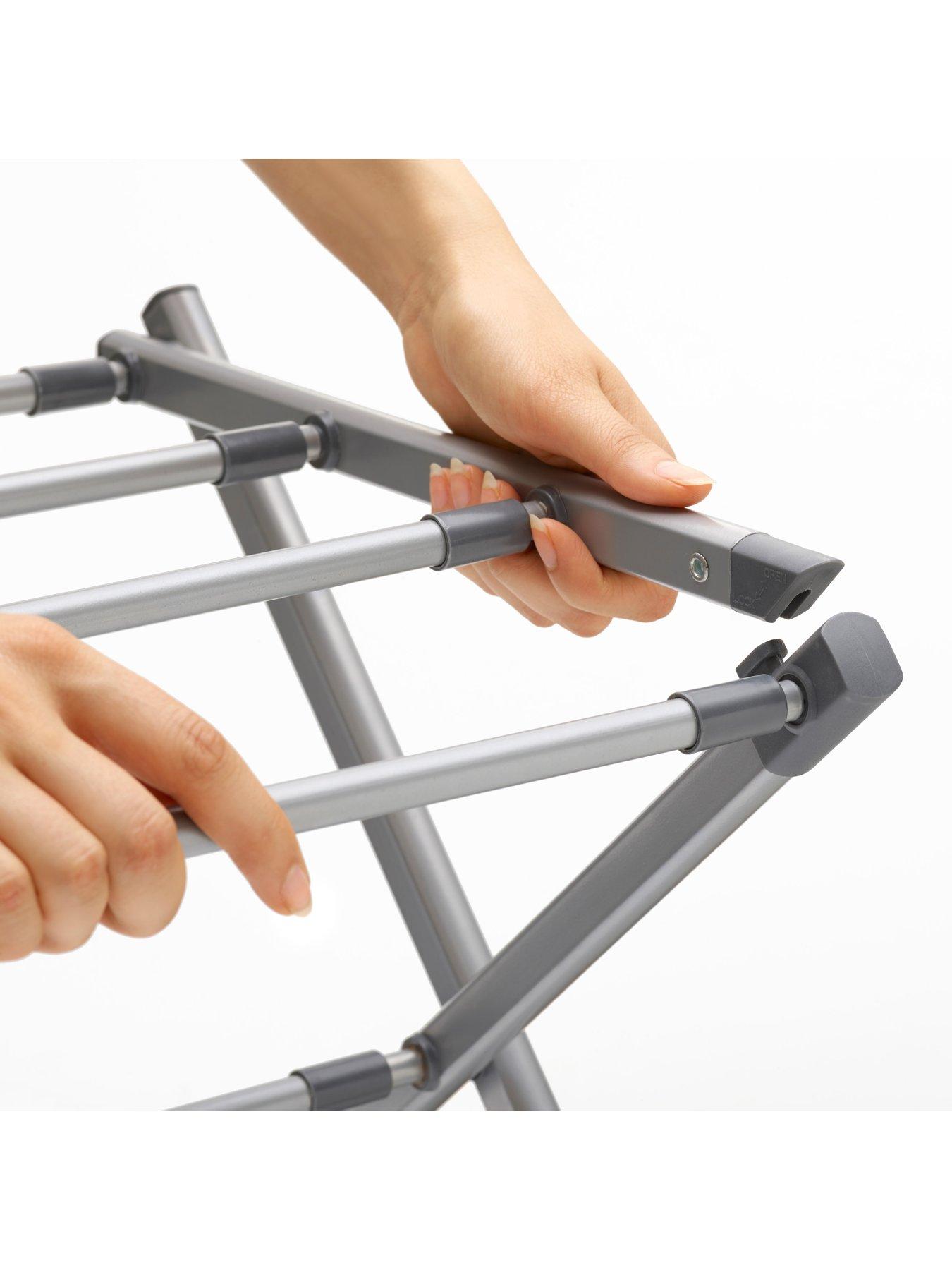  image of black-decker-bd-extendable-compact-airer-grey