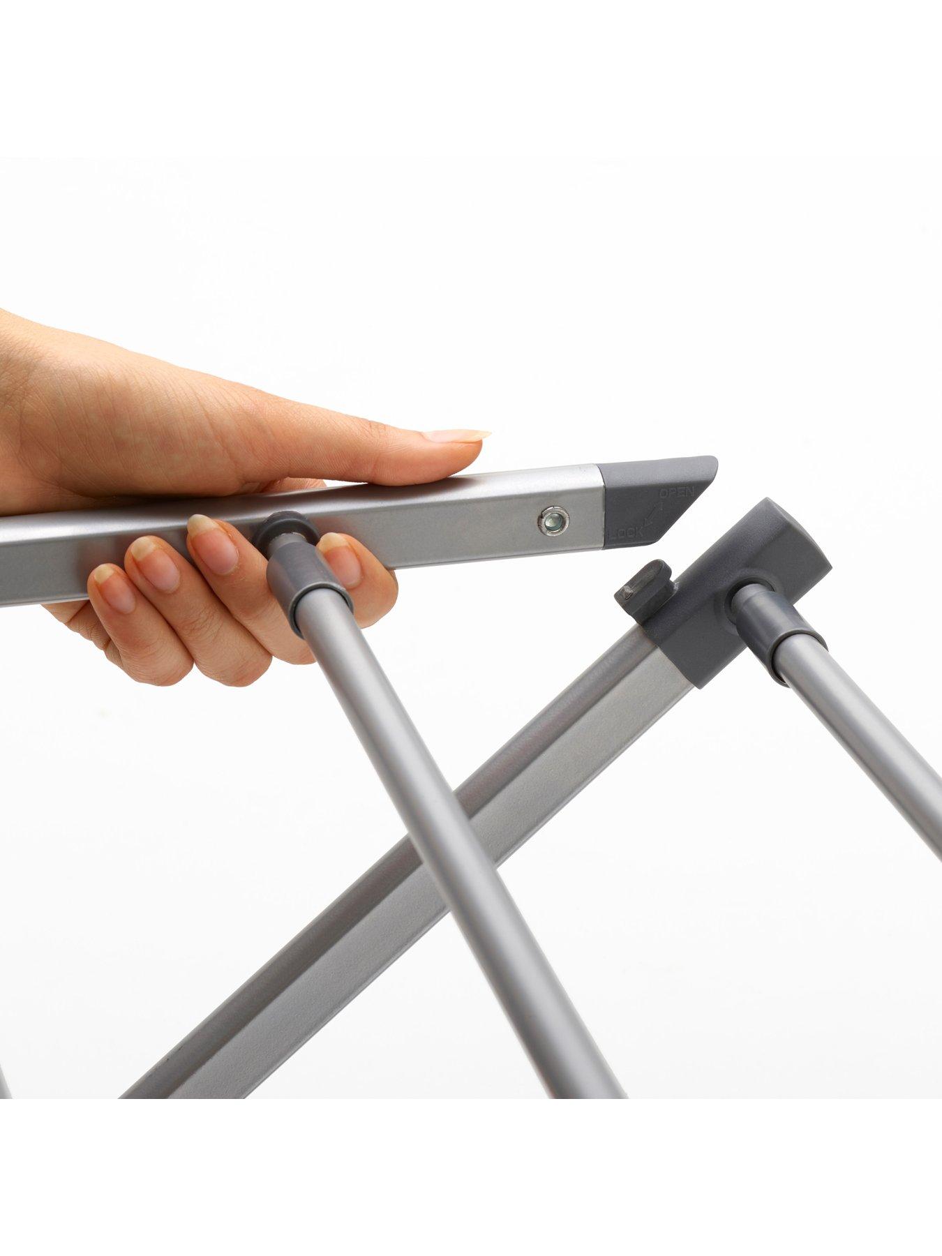  image of black-decker-bd-extendable-compact-airer-grey