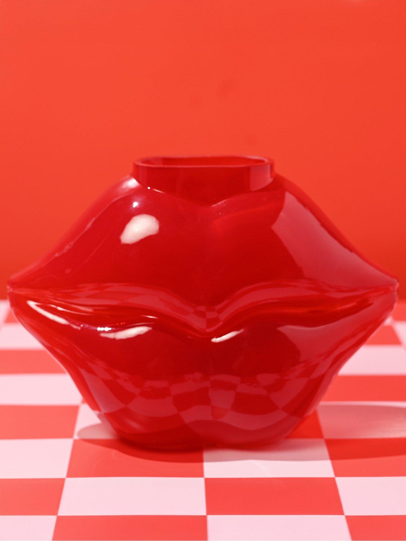 Hestia The Feel Good Club Glass Lips Vase