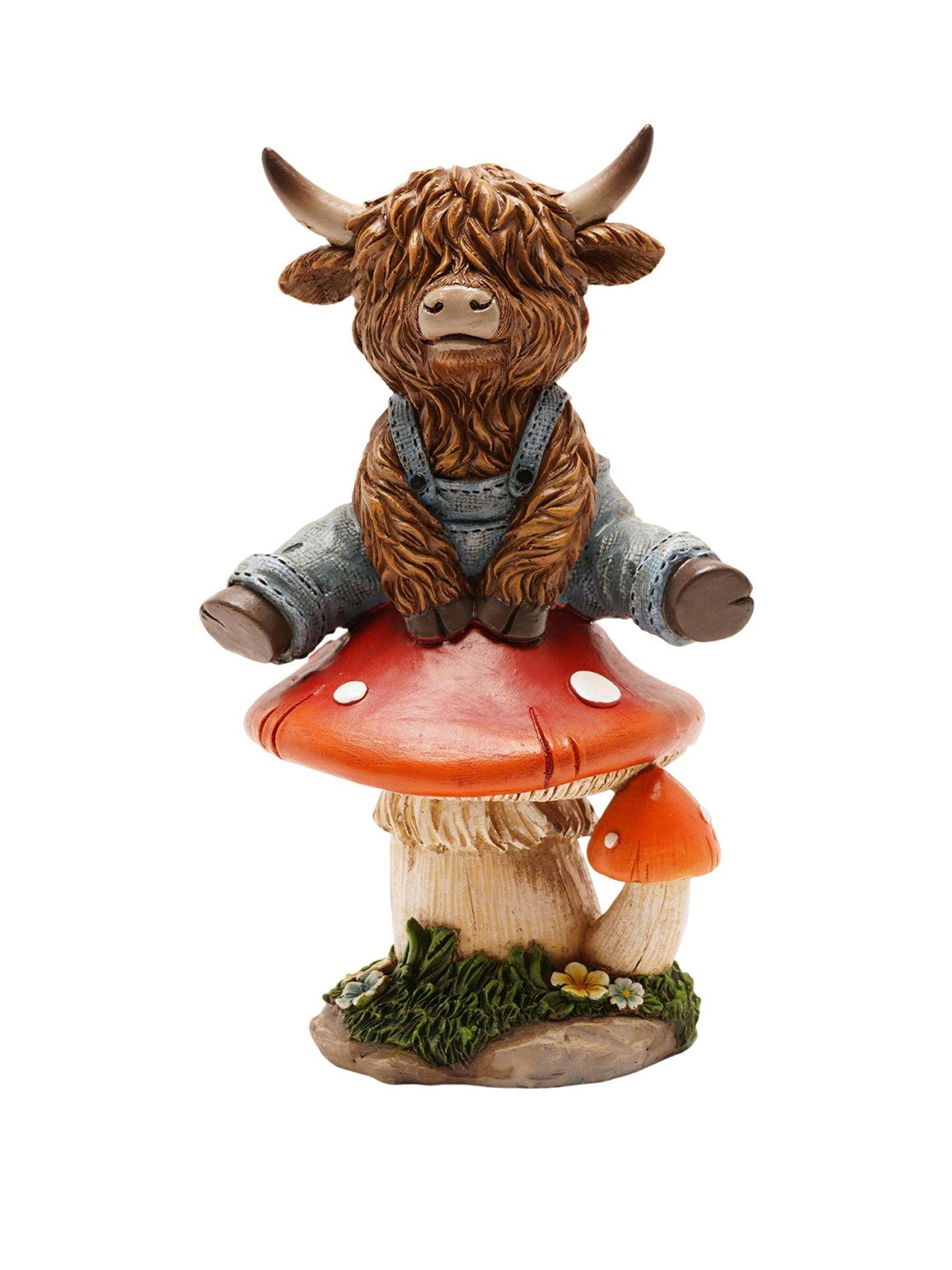 Country Living Country Living Highland Cow On A Mushroom