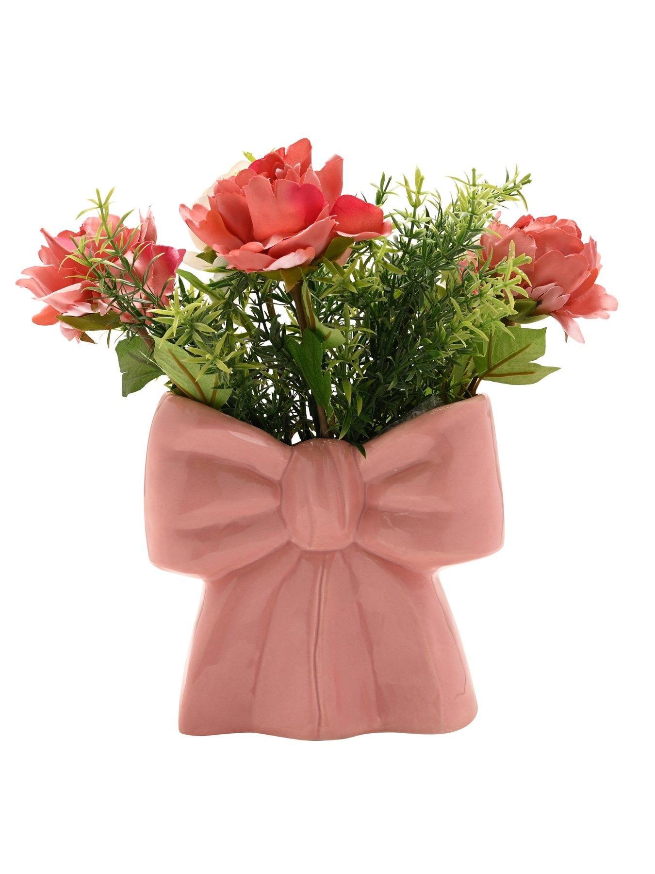 Image 3 of 5 of Hestia Bow Shaped Vase