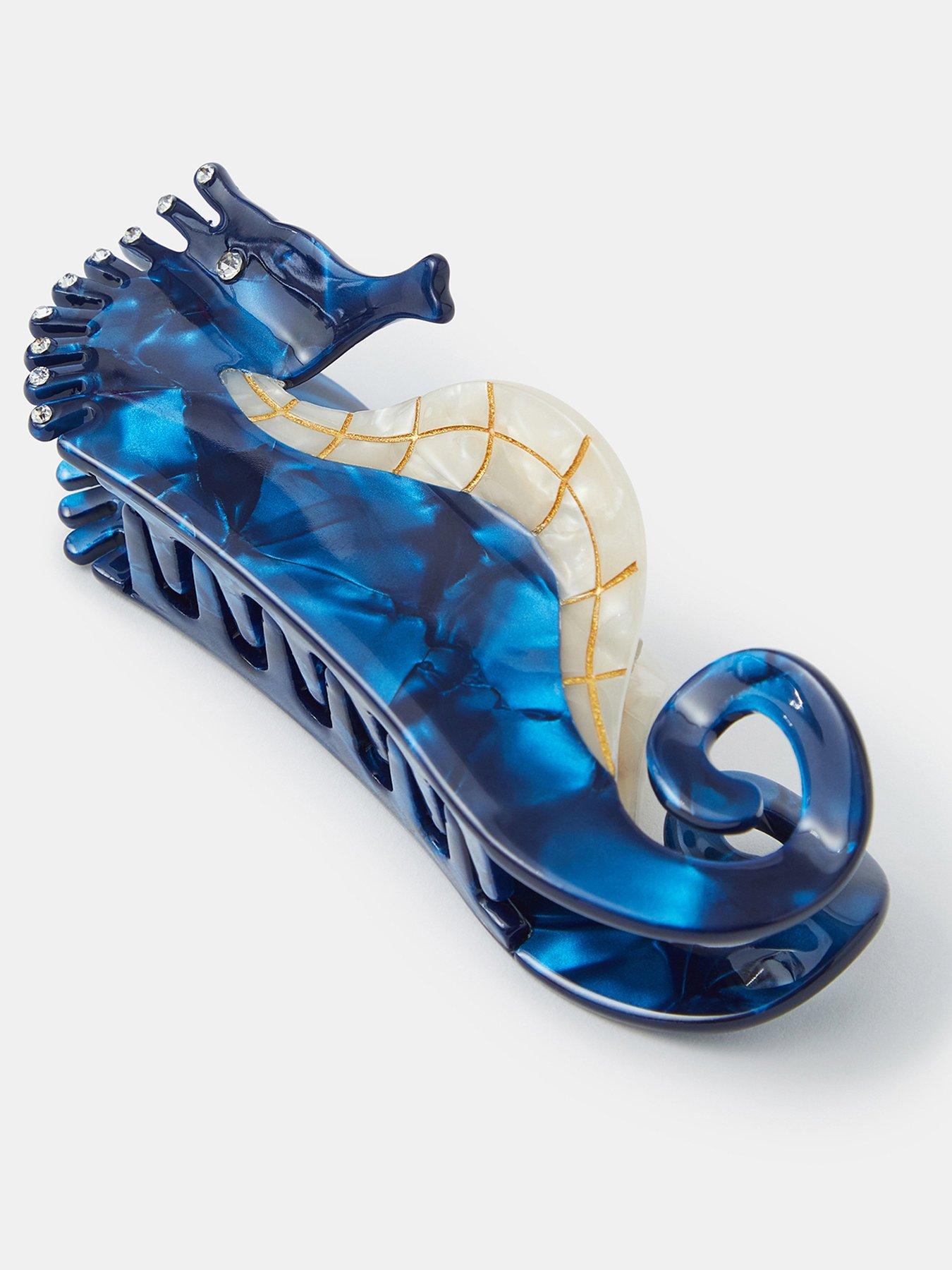 Image 3 of 3 of Accessorize Seahorse Claw Clip