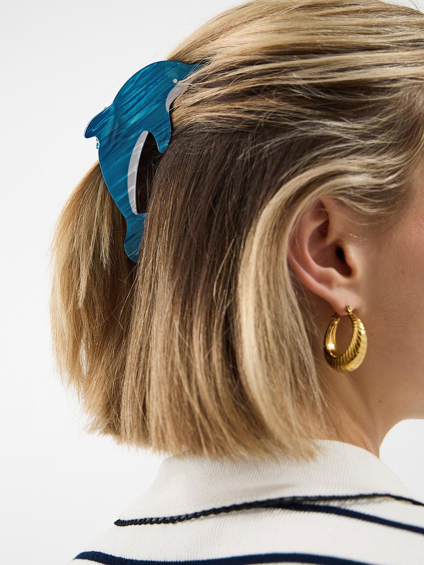 stillFront image of accessorize-dolphin-claw-clip