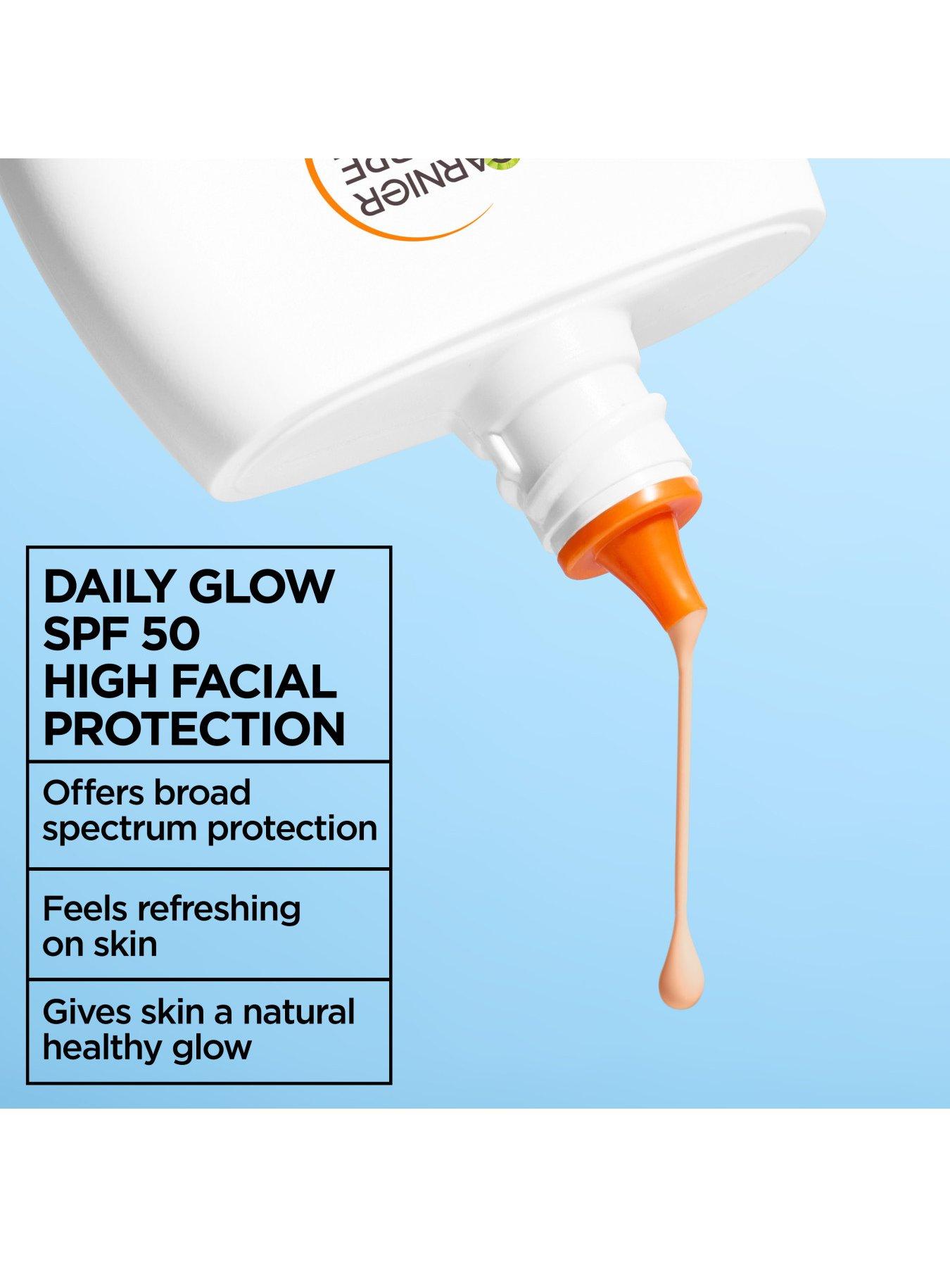 Image 5 of 7 of Garnier Ambre Solaire Super UV Refreshing Water Fluid - Tinted