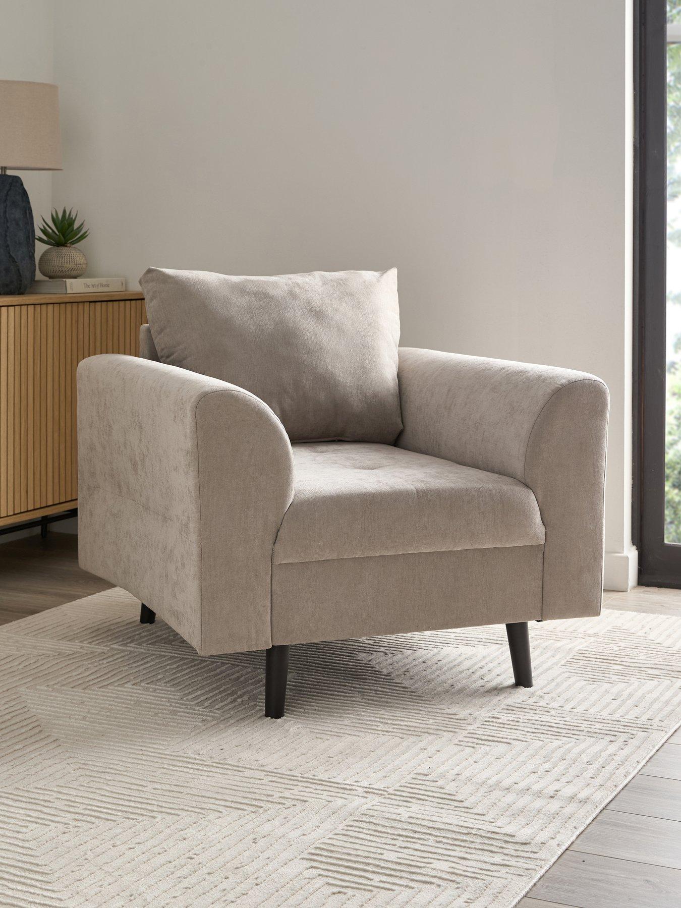 The Very Collection Plaza Armchair