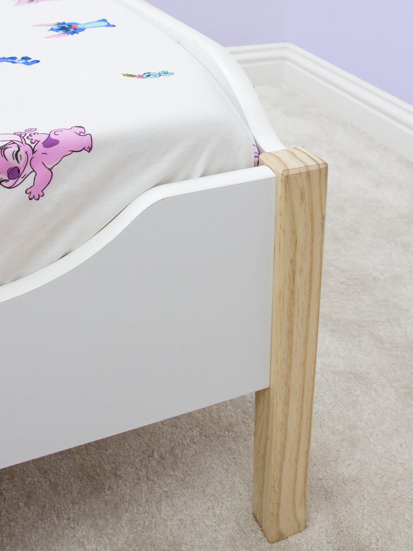 Image 3 of 7 of Lilo & Stitch Lilo &amp; Stitch Chill Fitted Sheet