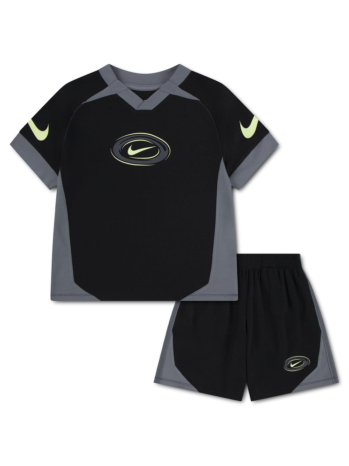 Nike Younger Boys Dri-FIT Swoosh Love T-Shirt and Shorts Set - Black