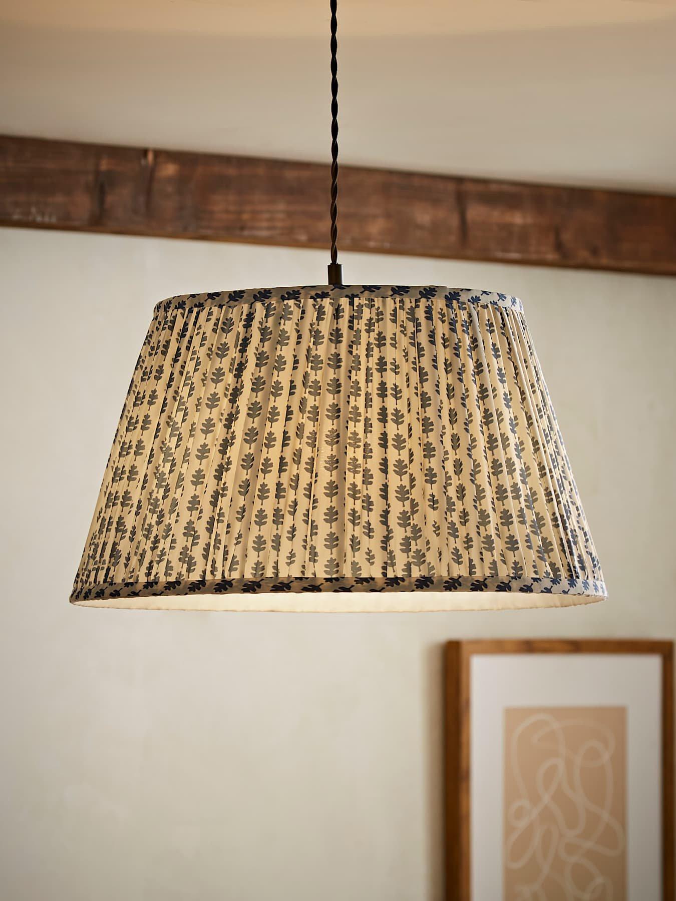 ValueLights Grange Large Blue Floral Pleated Lamp Shade