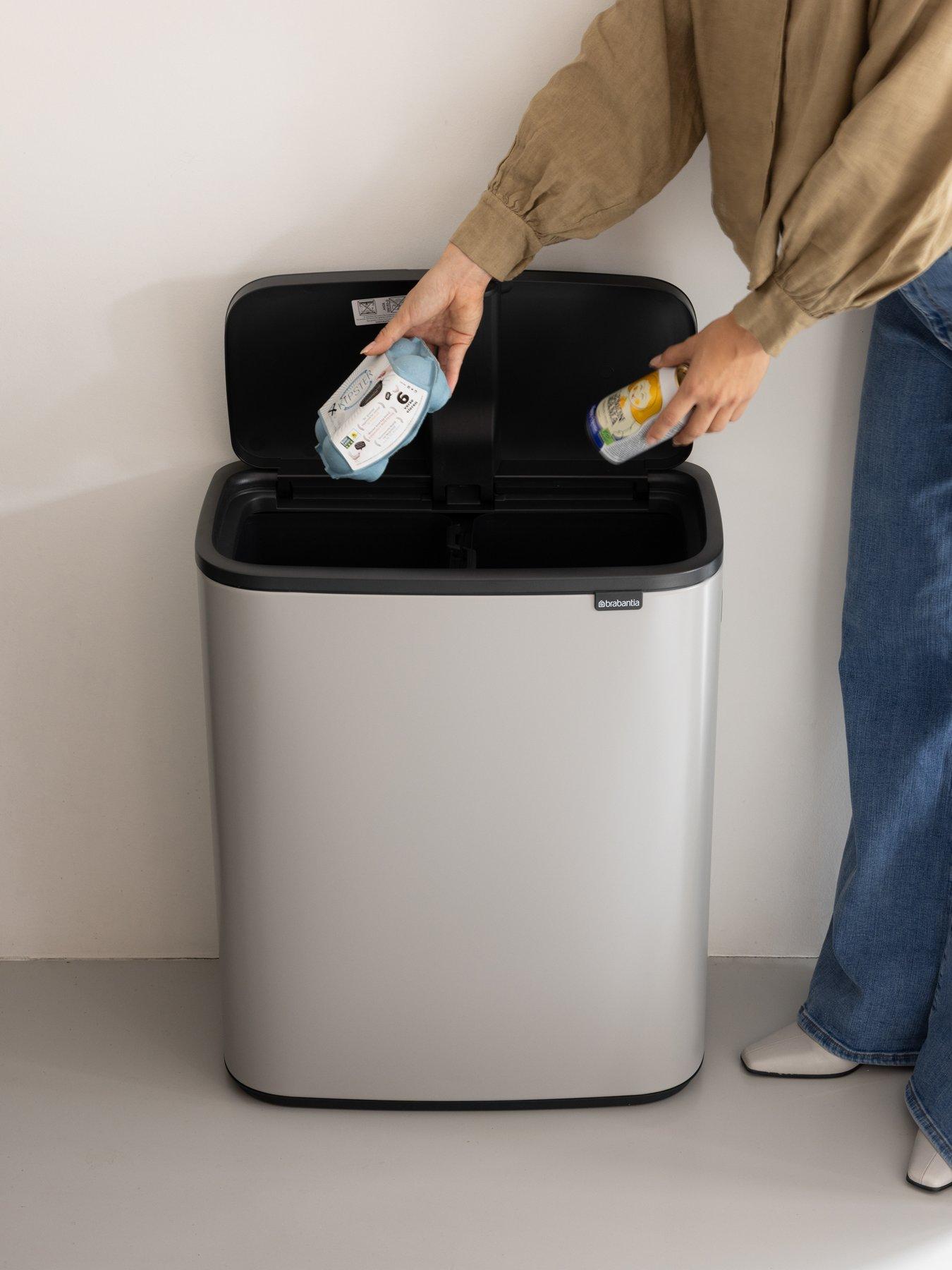 Image 5 of 6 of Brabantia Bo Touch Bin 2x30l