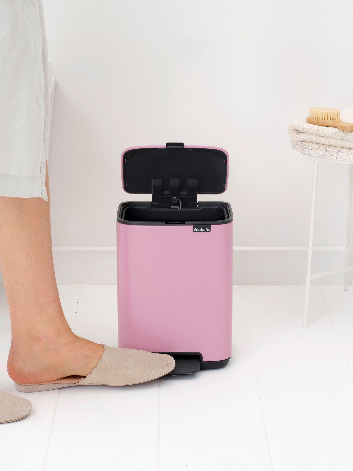 Image 5 of 7 of Brabantia Bo Pedal Bin 4l