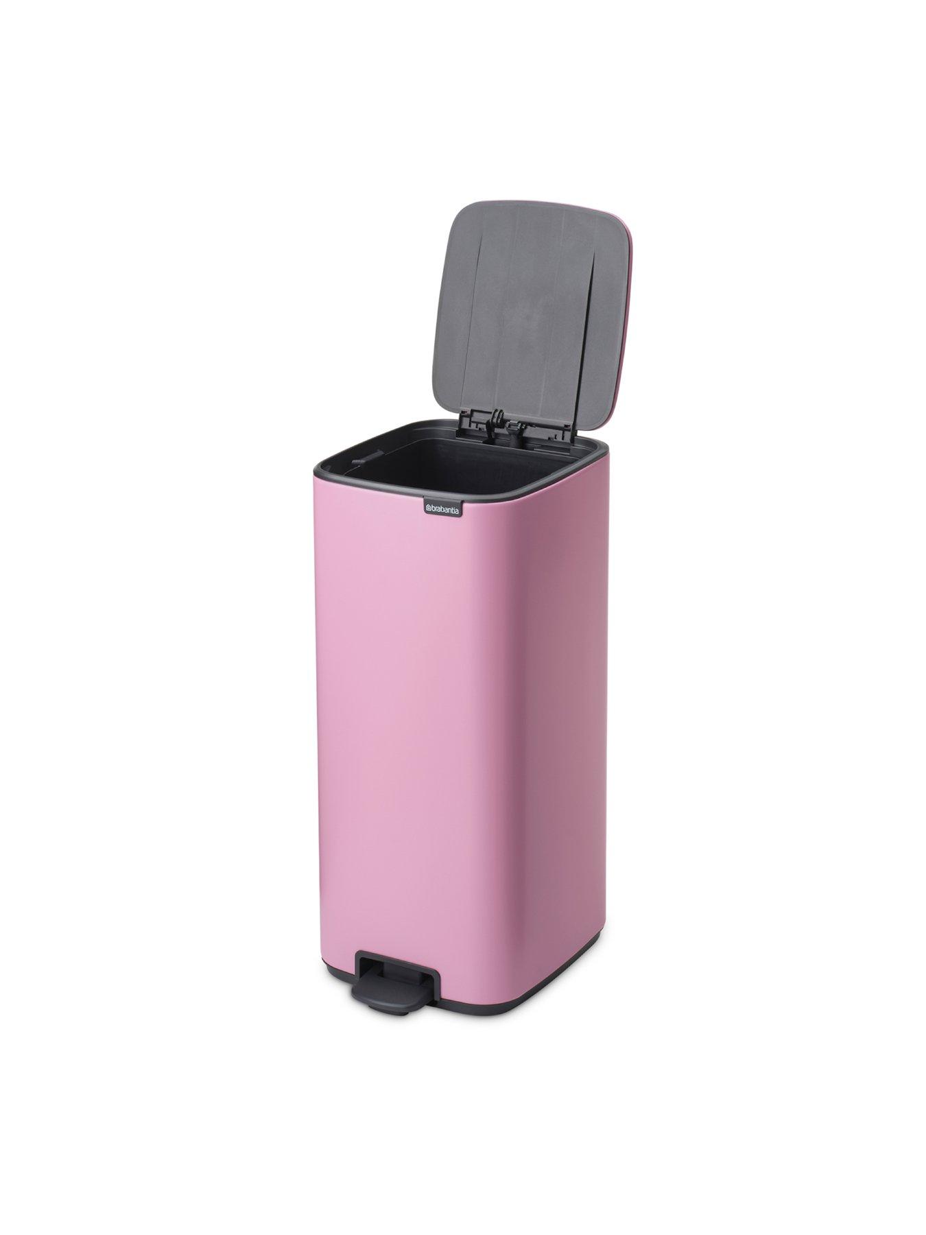 Image 4 of 6 of Brabantia Bo Pedal Bin 30l