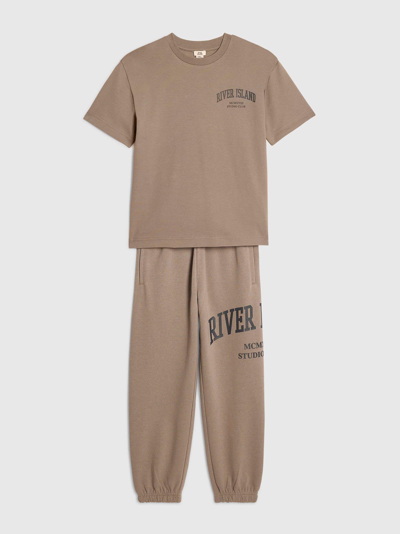 Image 3 of 5 of River Island Boys Brown Ri T-shirt And Joggers Set - Brown