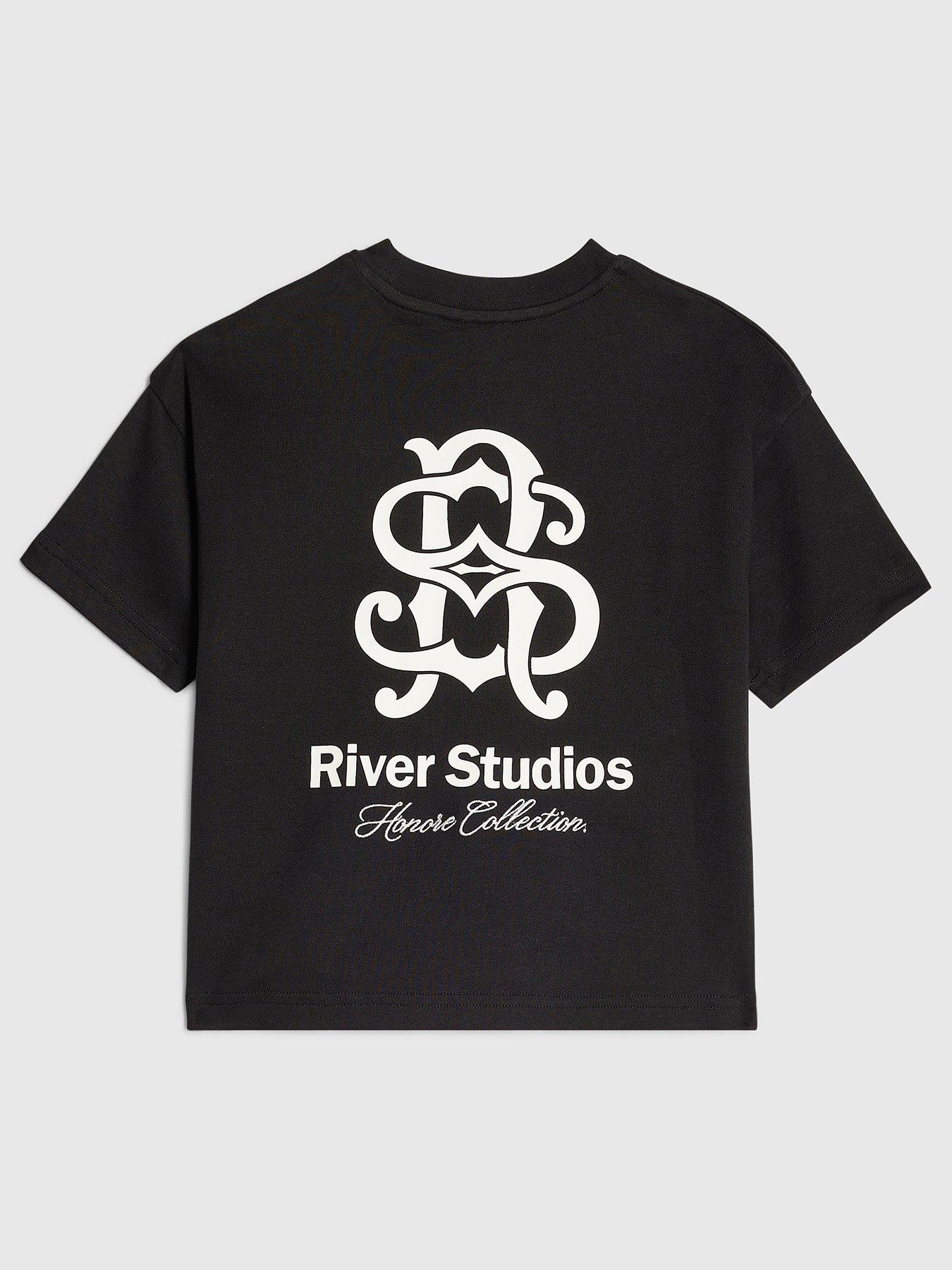 Image 1 of 3 of River Island Mini Boys Oversized RR Graphic T-Shirt - Black