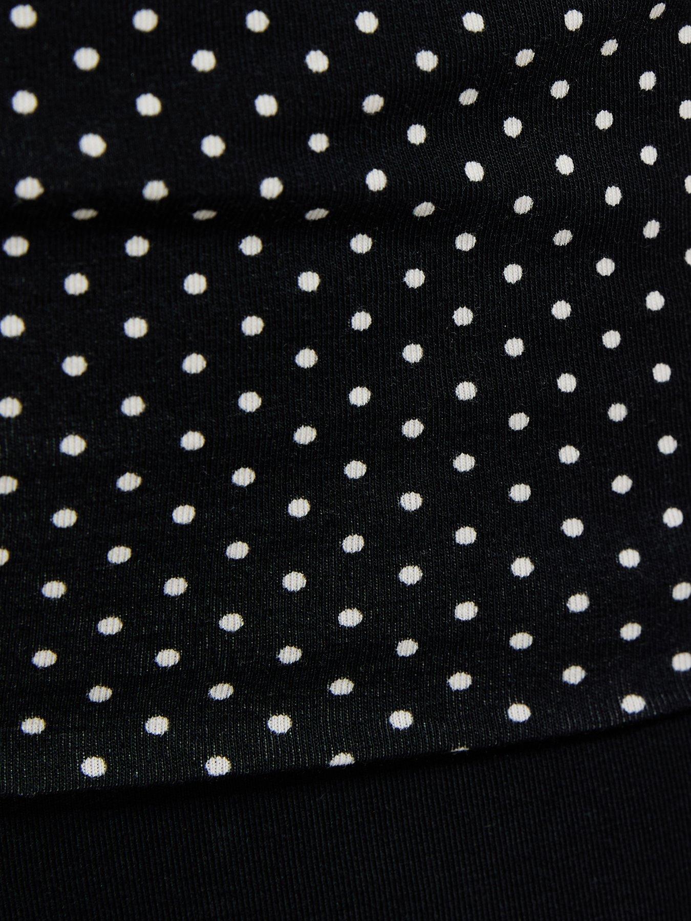 Image 5 of 5 of New Look 915 Polka Dot Fold Over Cycling Shorts - Black