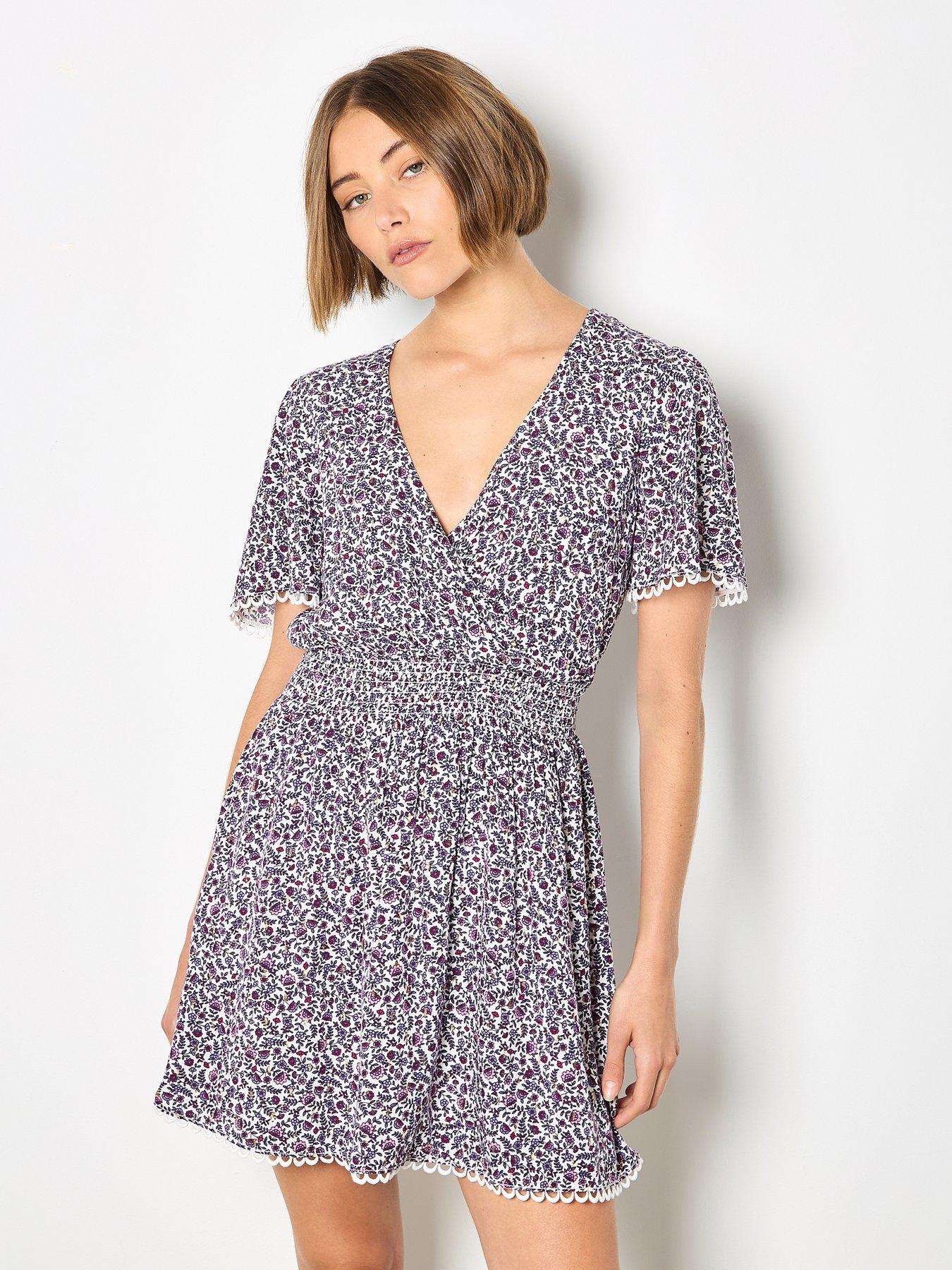 Apricot Double Layered Lace Trim Dress In Graphic Fold Ditsy Print