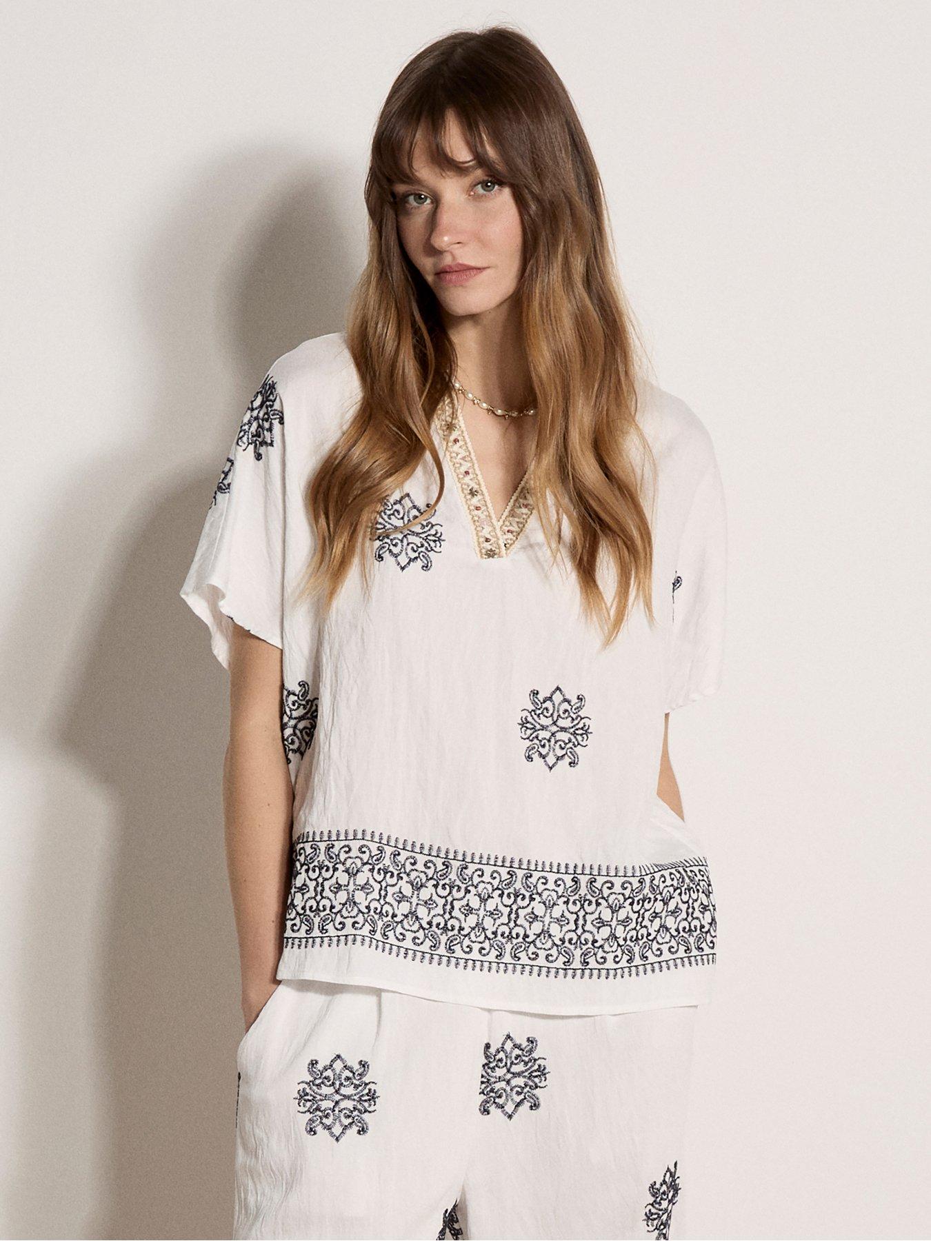 Apricot Paisley Border Embroidered Bead Detail V Neck Top