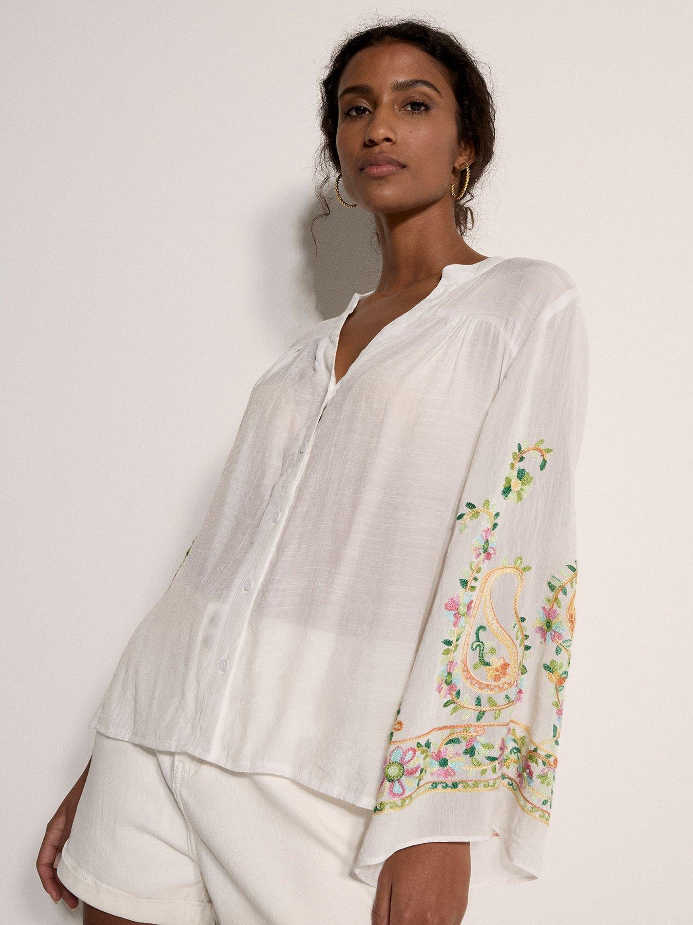 Apricot Apricot Paisley Bell Sleeve Blouse