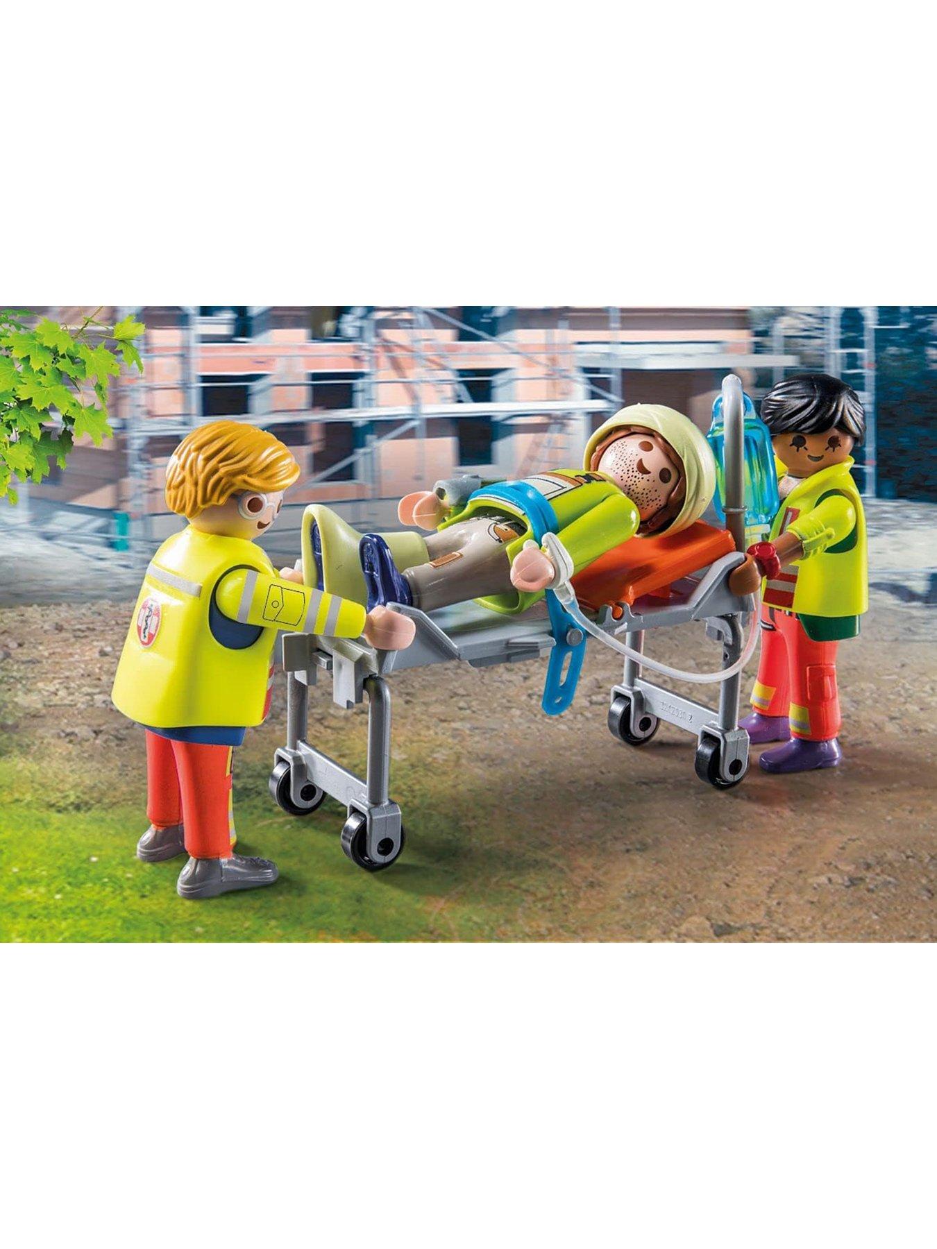 Image 5 of 5 of Playmobil Ambulance with Lights 71202