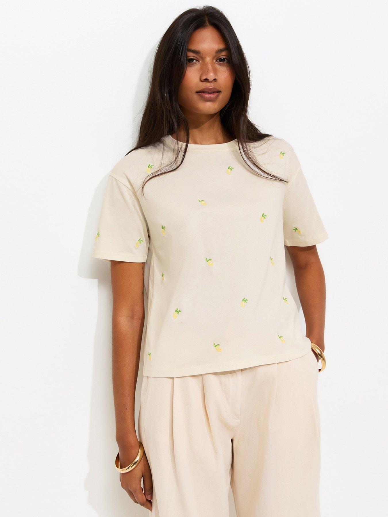 New Look Off White Cotton Lemon Embroidered Boxy Fit T-shirt