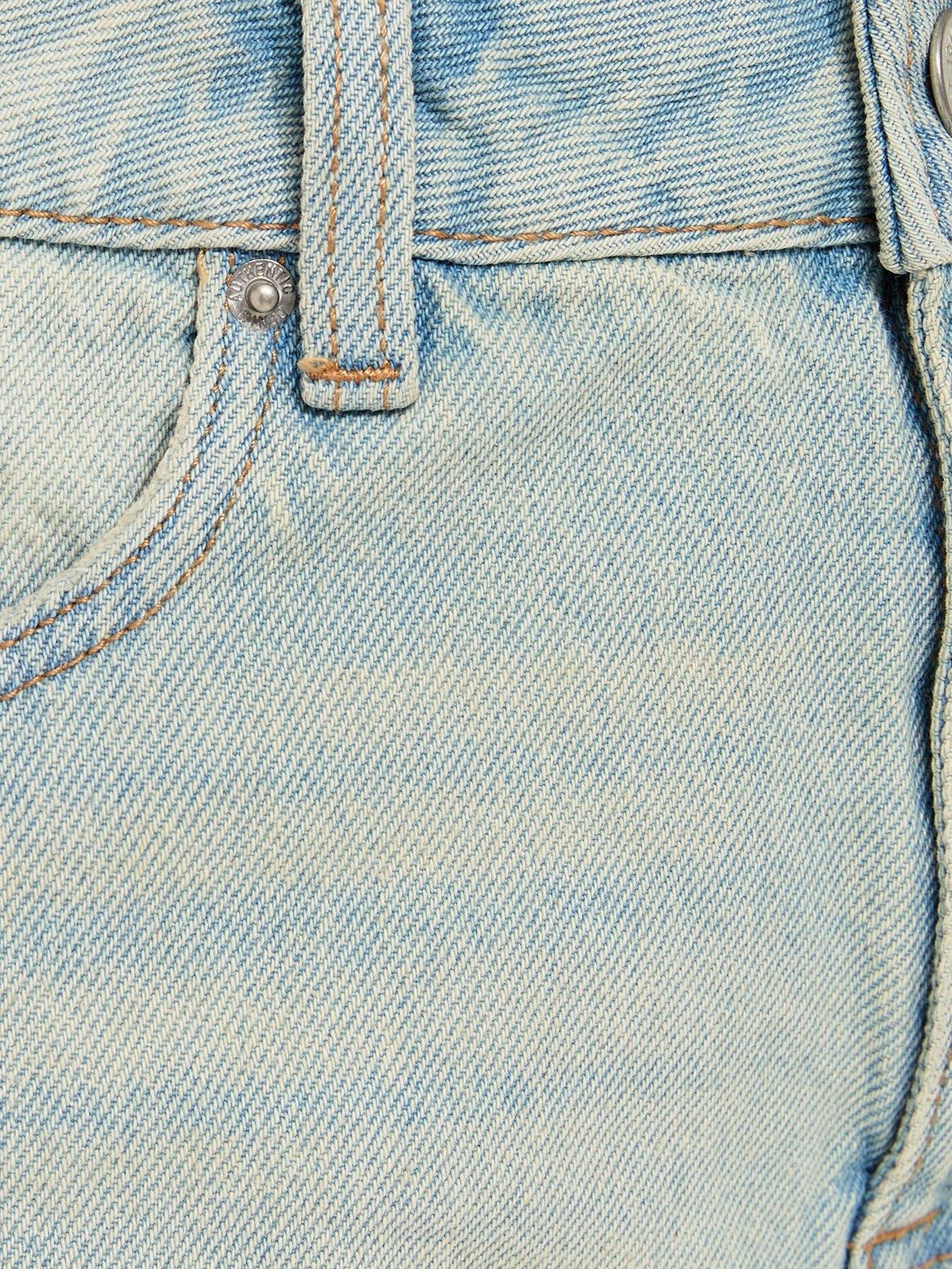 Image 5 of 5 of New Look Raw Hem Denim Shorts - Vintage Tint Blue