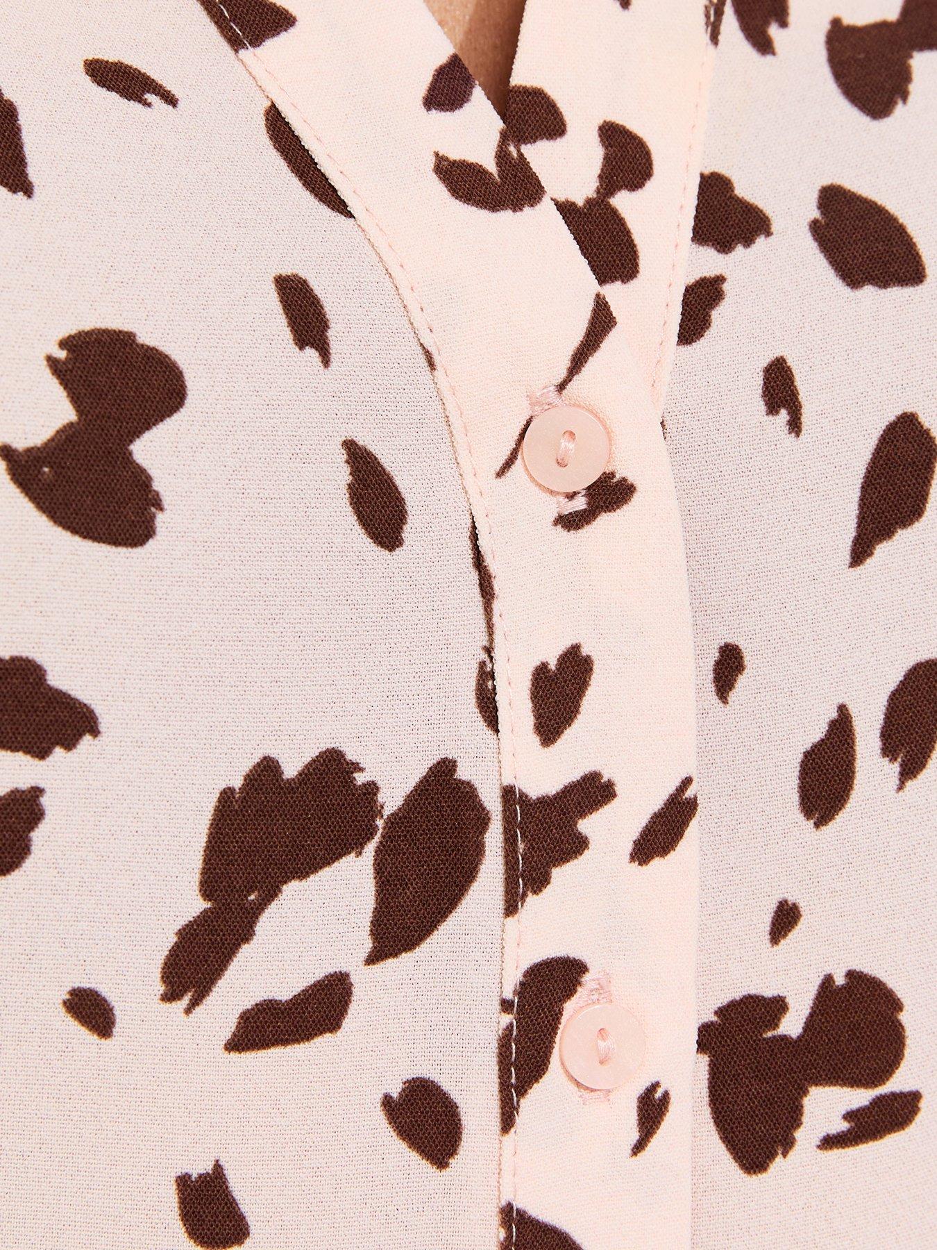 Image 5 of 5 of New Look Abstract Print Short Sleeve Shirt - Pink