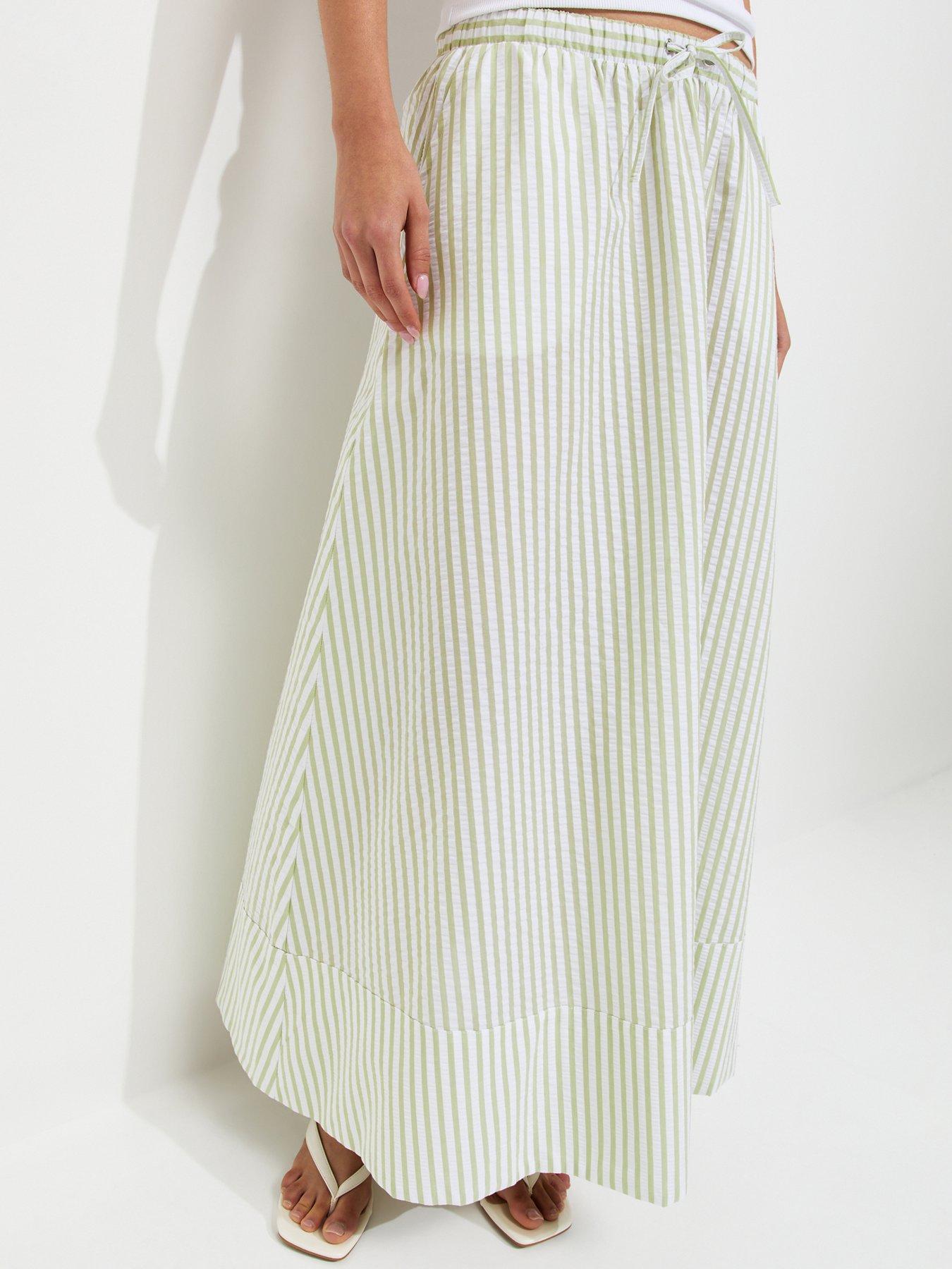 Image 4 of 6 of New Look Striped Cotton Seersucker Circle Maxi Skirt - Green