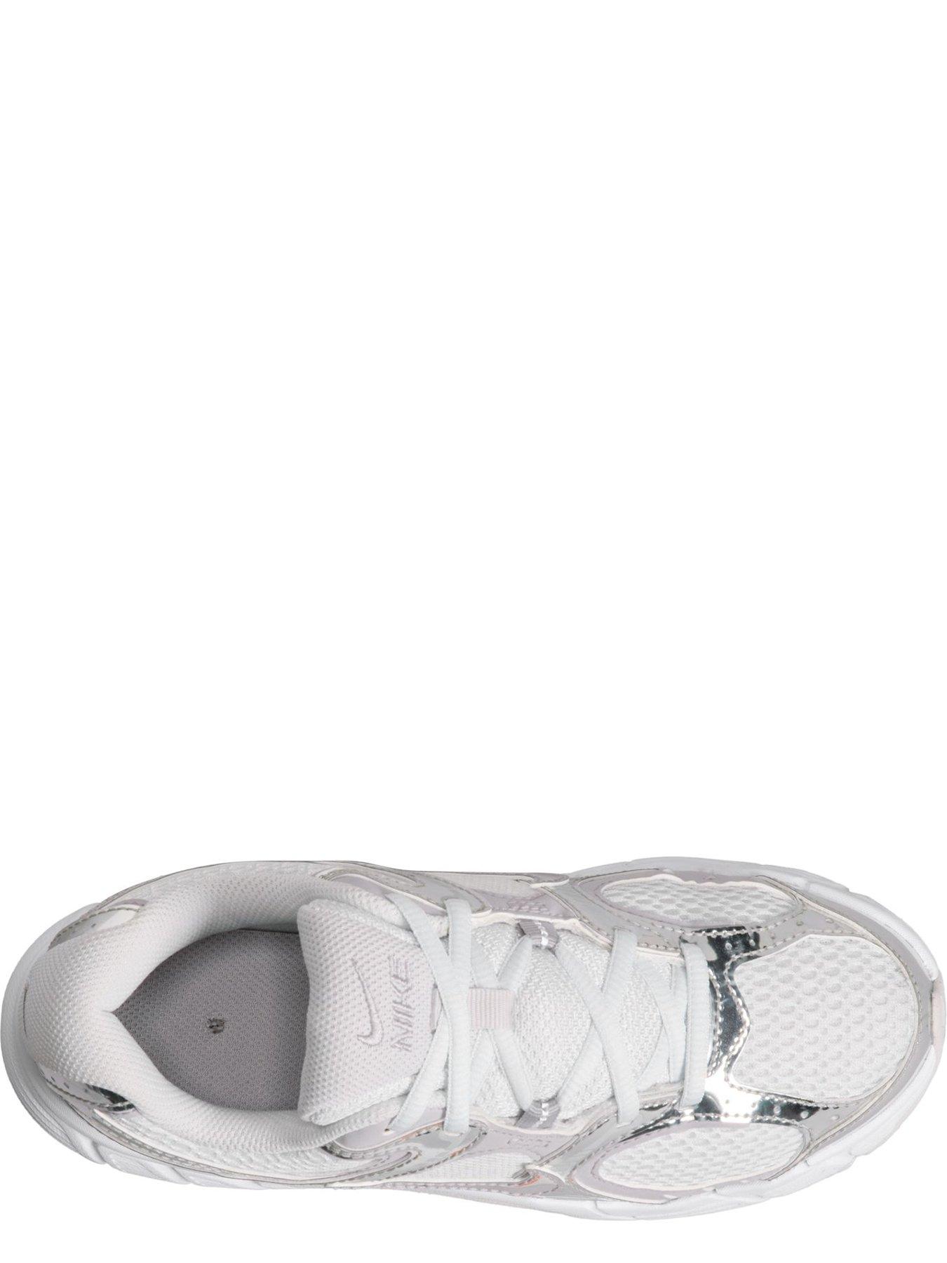 Image 2 of 4 of Nike Big Kids' Y2K V5 RNR Trainers - Silver