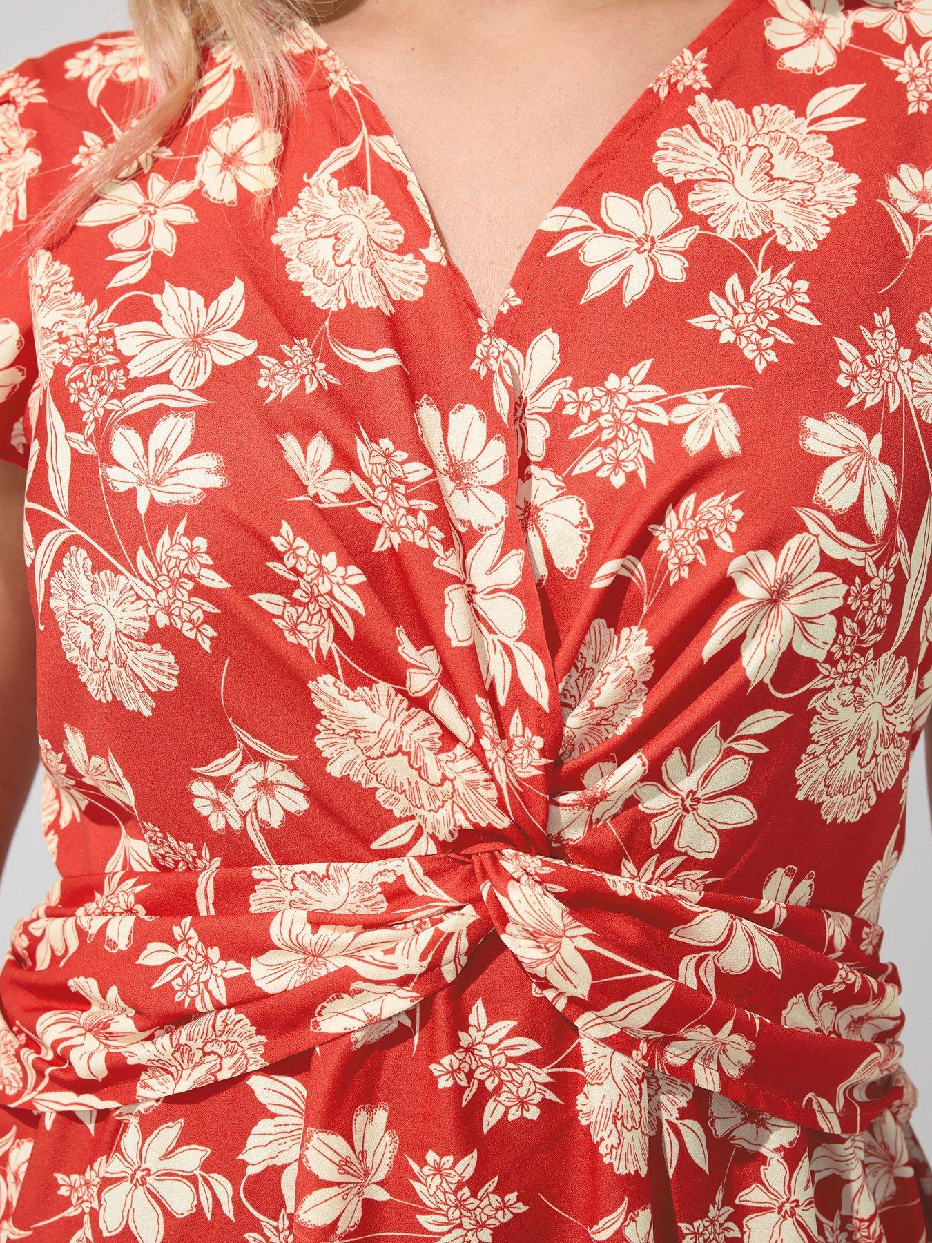 Image 4 of 5 of Yours Curve Floral Twist Front Blouse - Black