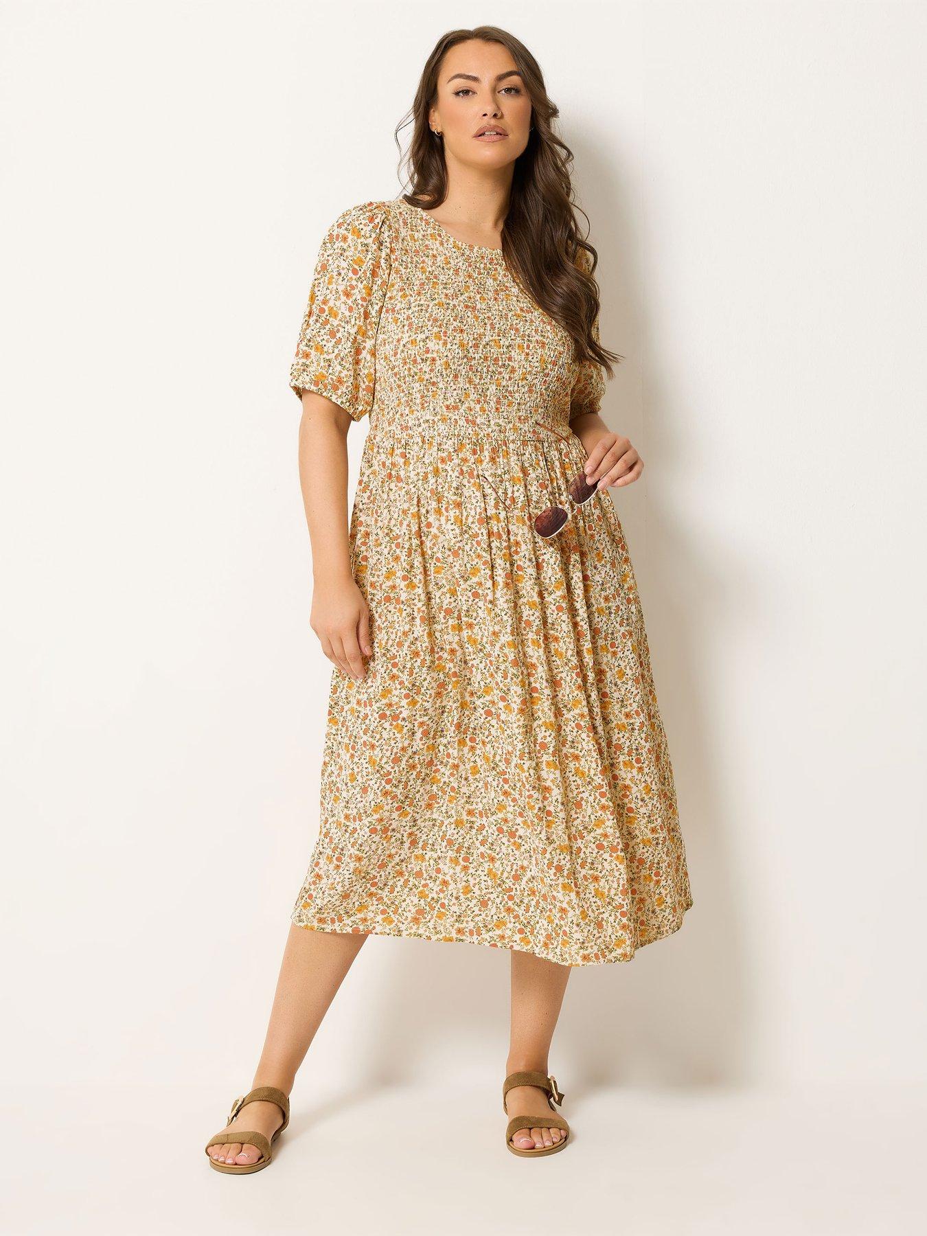 Image 3 of 5 of Yours Curve Shirred Puff Sleeve Midaxi Dress - Yellow