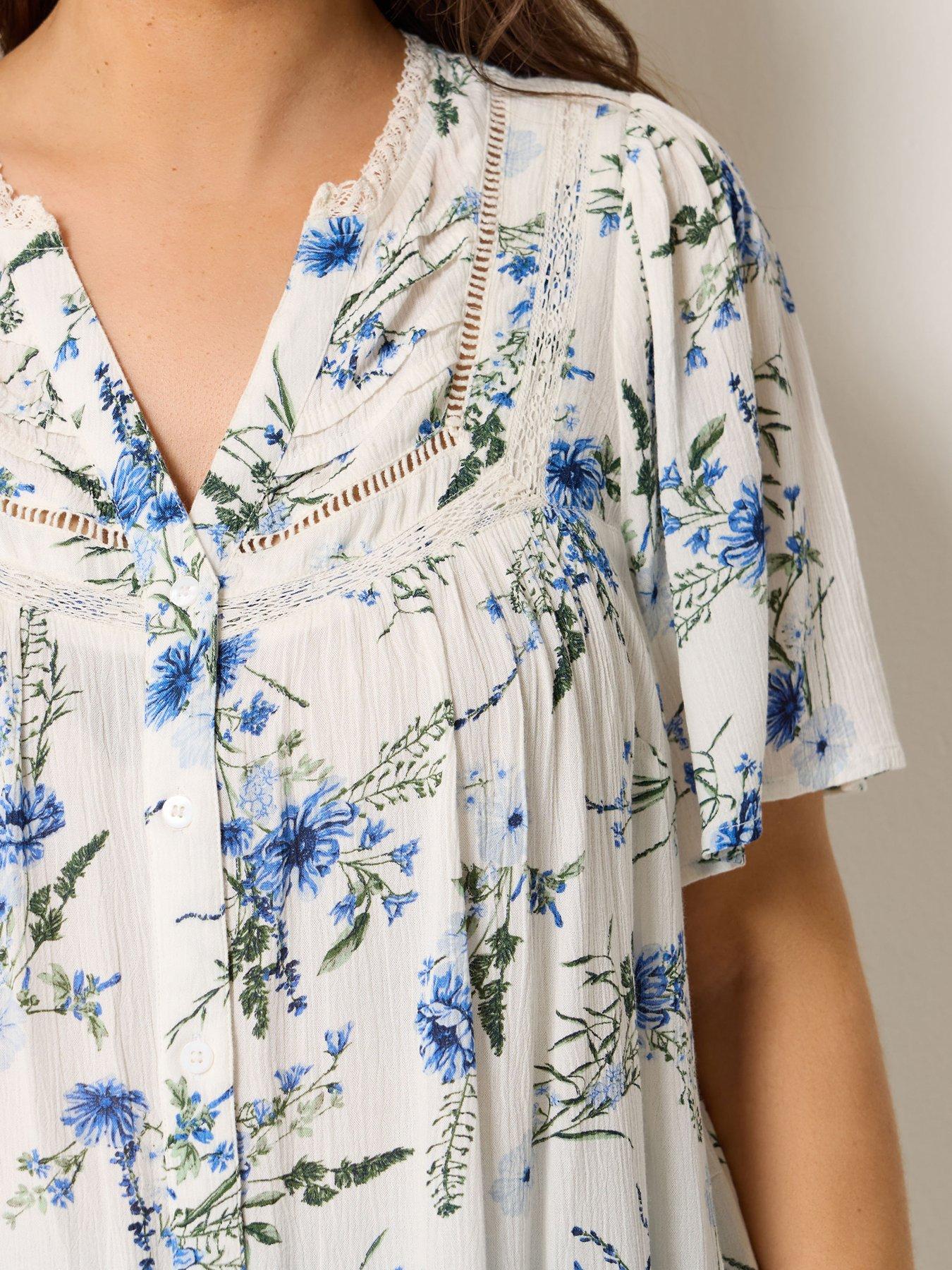 Image 4 of 5 of Yours Curve Floral Notch Neck Blouse