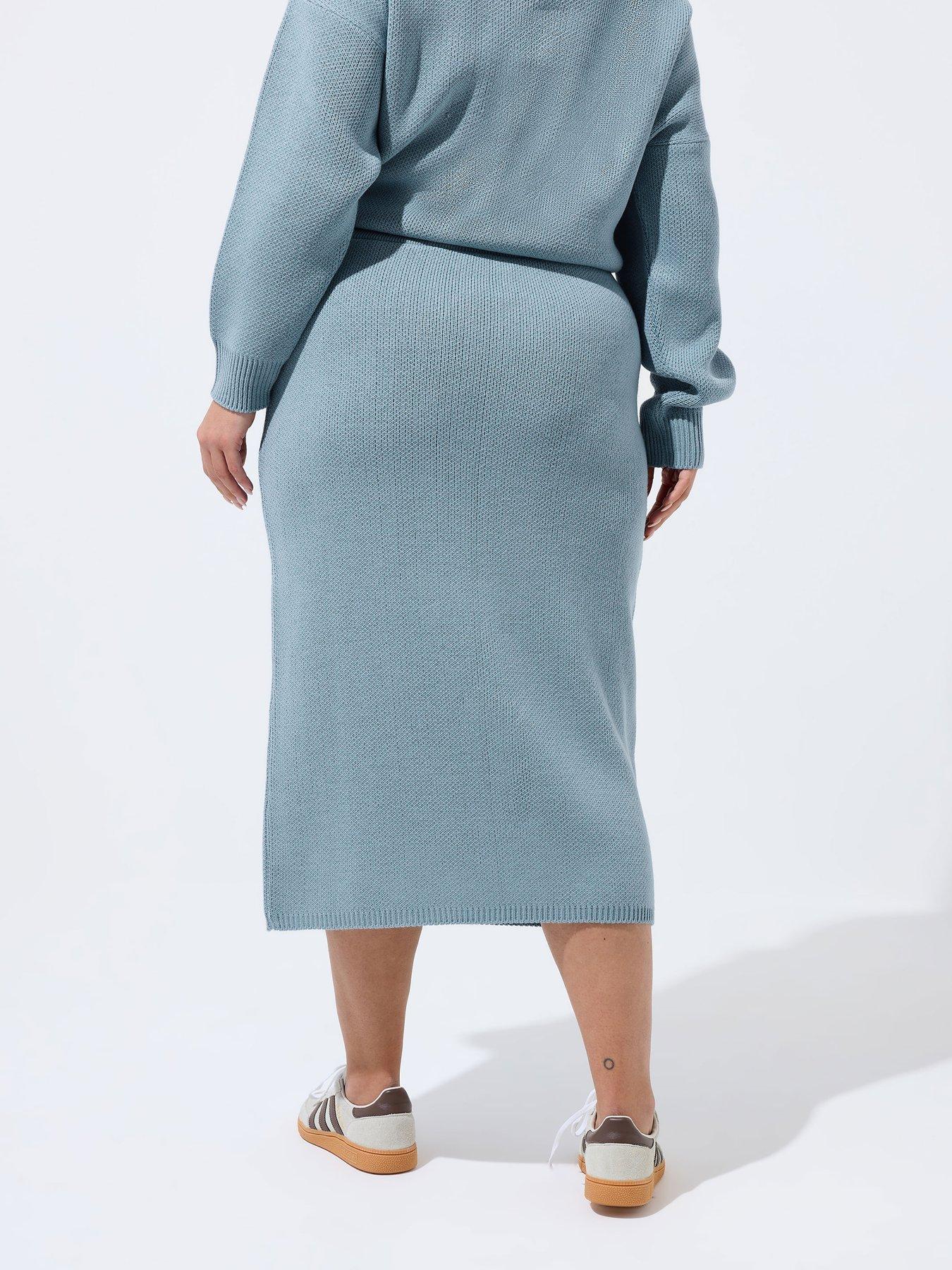 Image 2 of 4 of Yours Curve Knitted Skirt