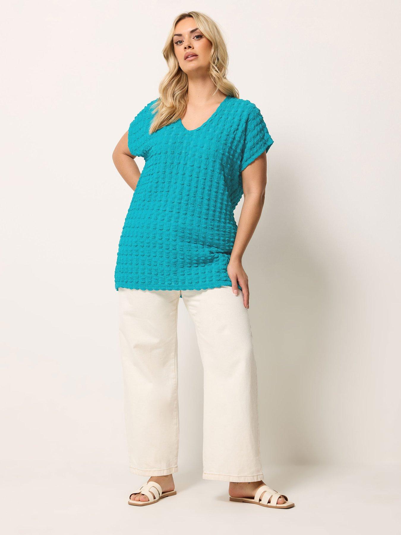 Image 3 of 5 of Yours Curve Bubble Textured T-shirt
