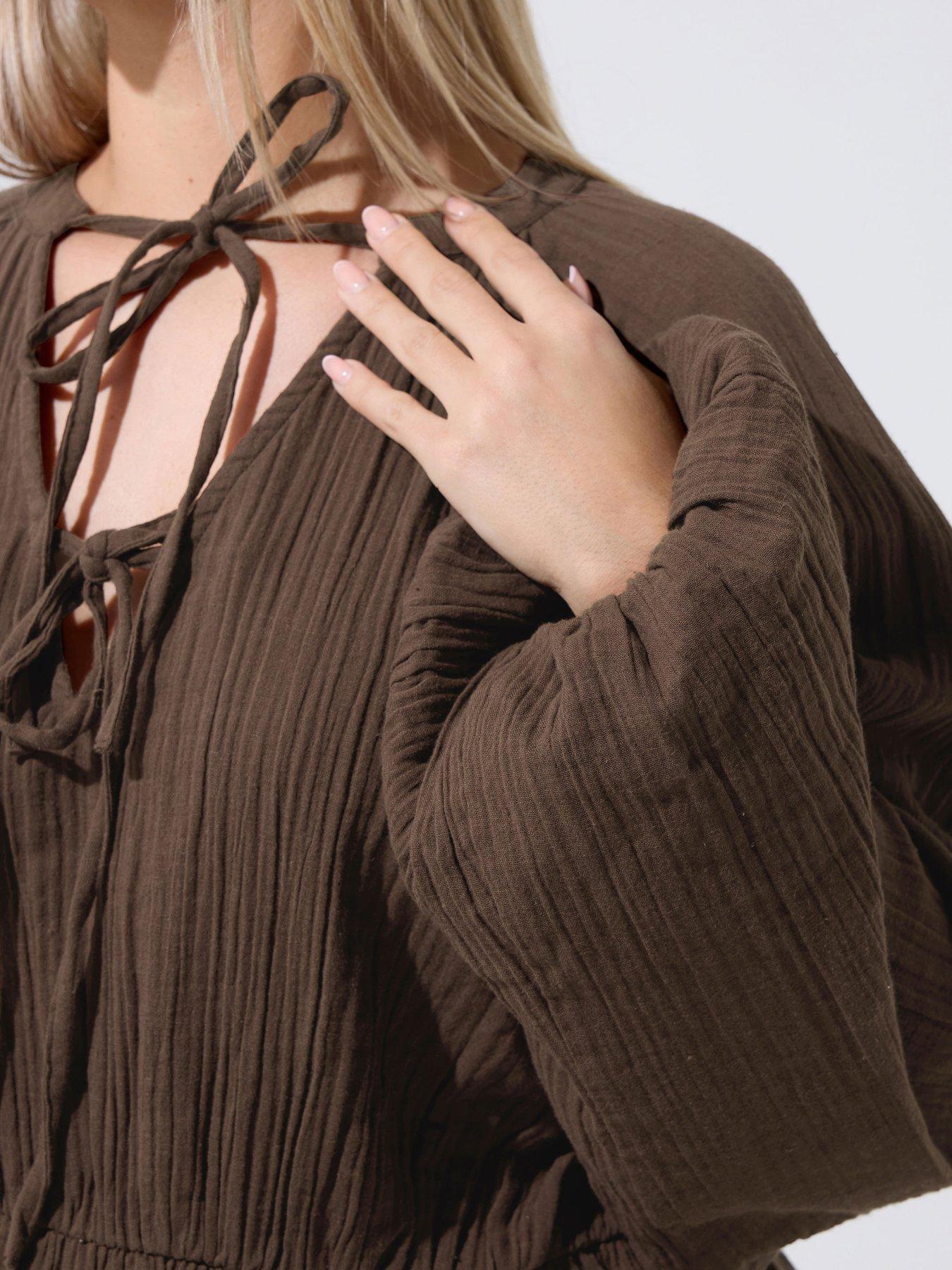 Image 4 of 5 of Yours Curve Cheesecloth Top