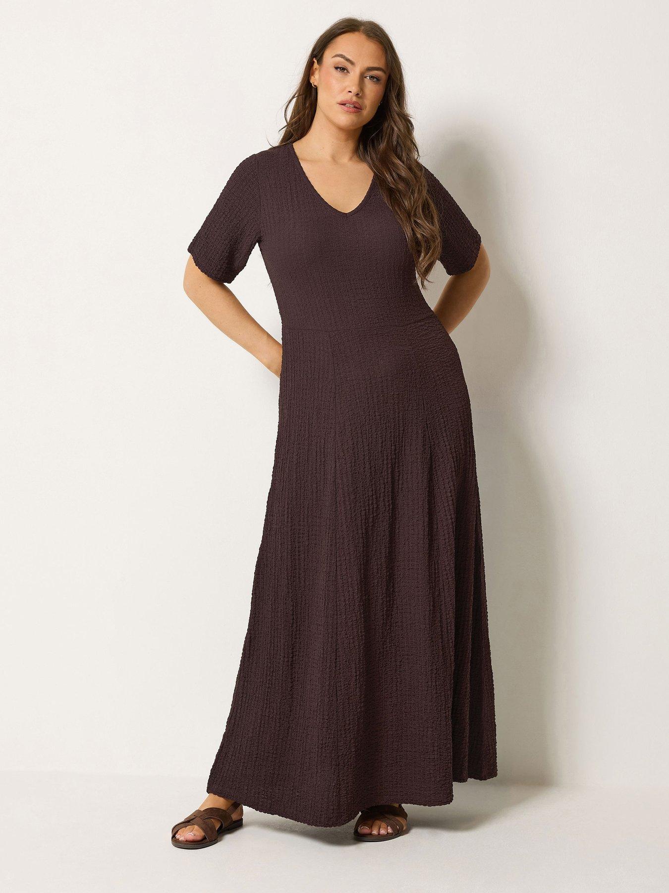 Image 1 of 5 of Yours Curve Textured Maxi Dress
