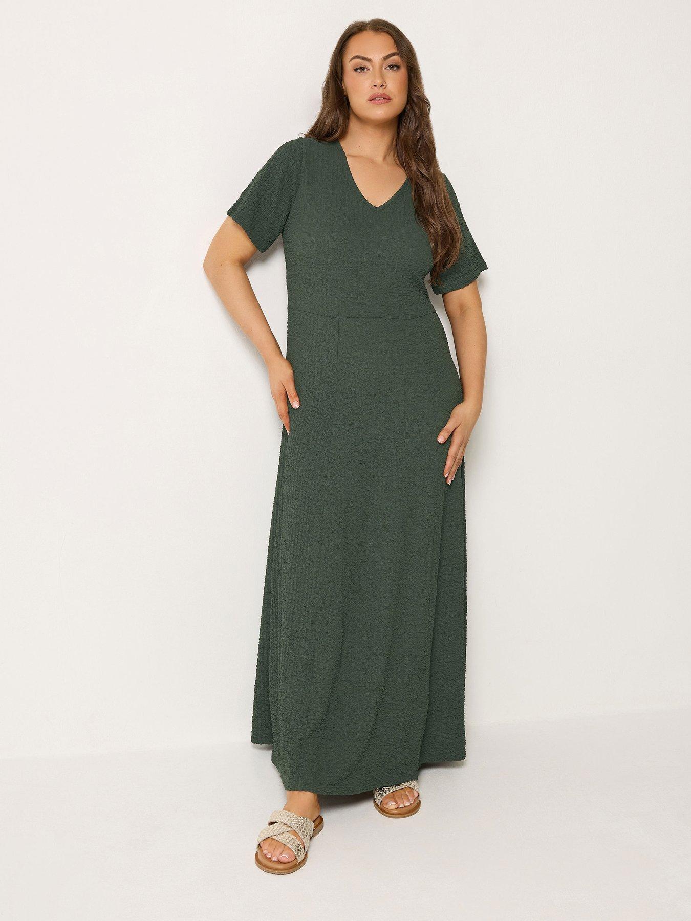 Image 3 of 5 of Yours Curve Textured Maxi Dress