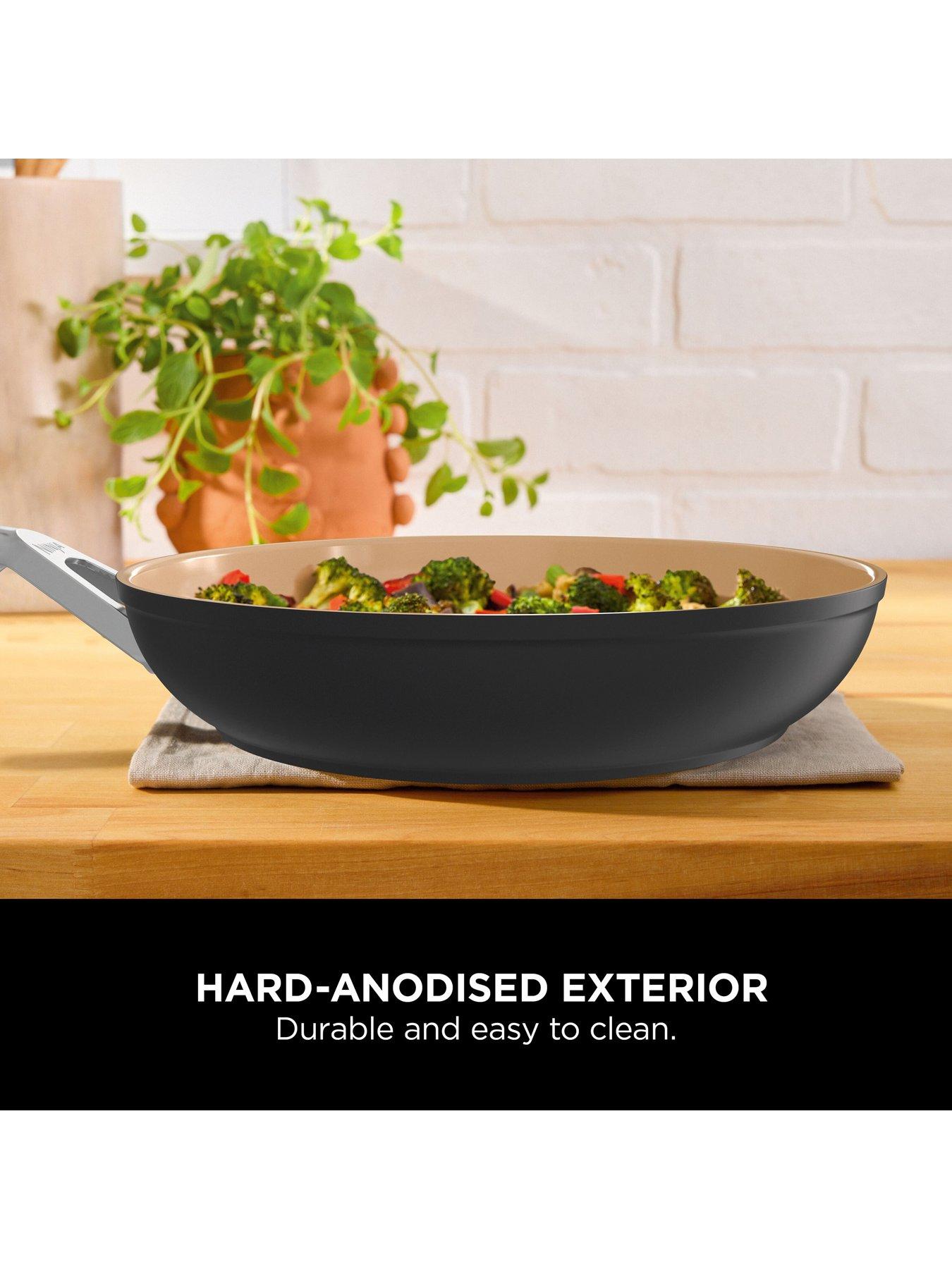 Image 5 of 6 of NINJA Extended Life Ceramic 28cm Wok Cw90928eui