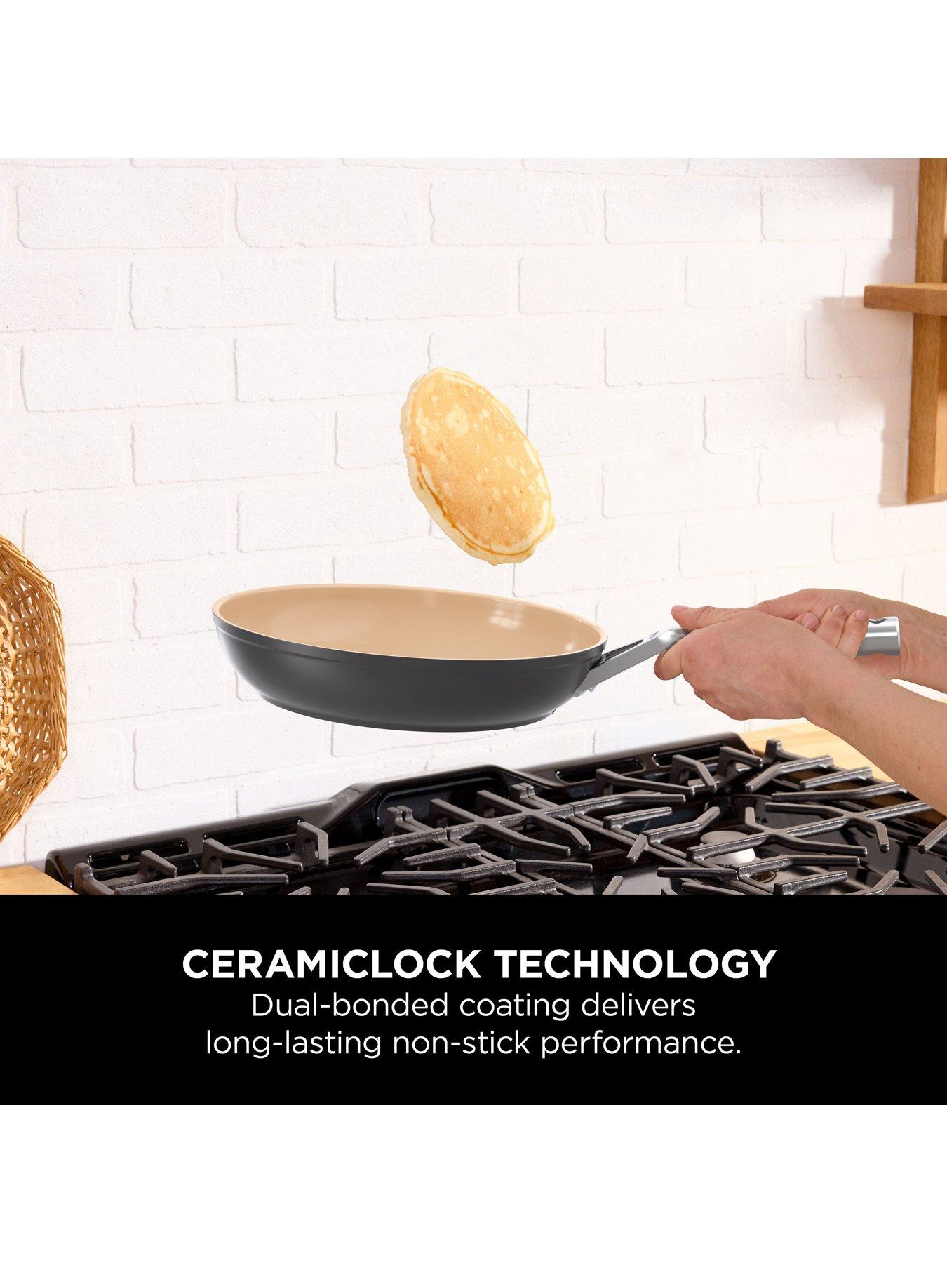 Image 2 of 6 of NINJA Extended Life Ceramic 28cm Frying Pan Cw90028eui