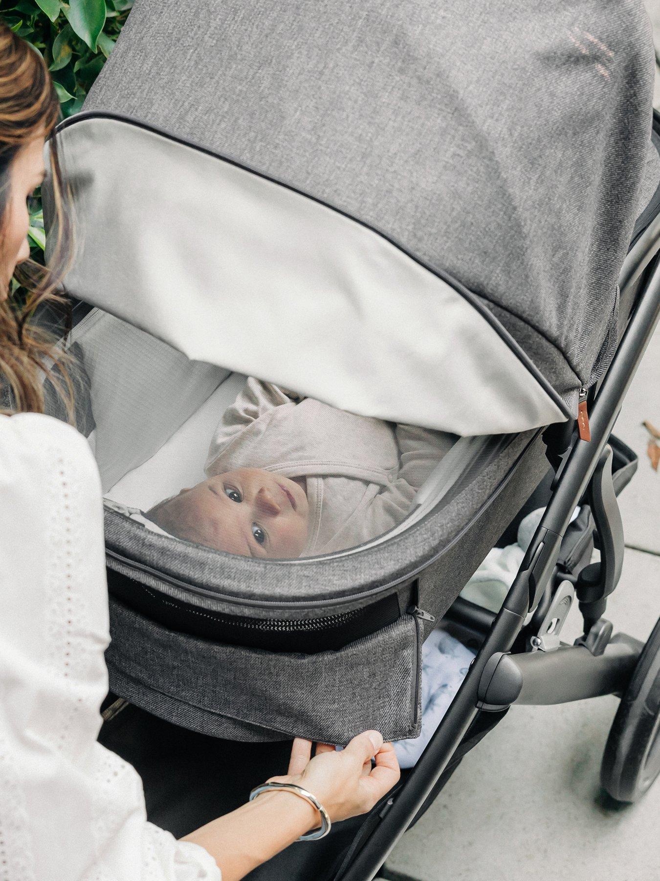Image 4 of 4 of UPPAbaby VISTA V3 Pushchair Bundle - Greyson