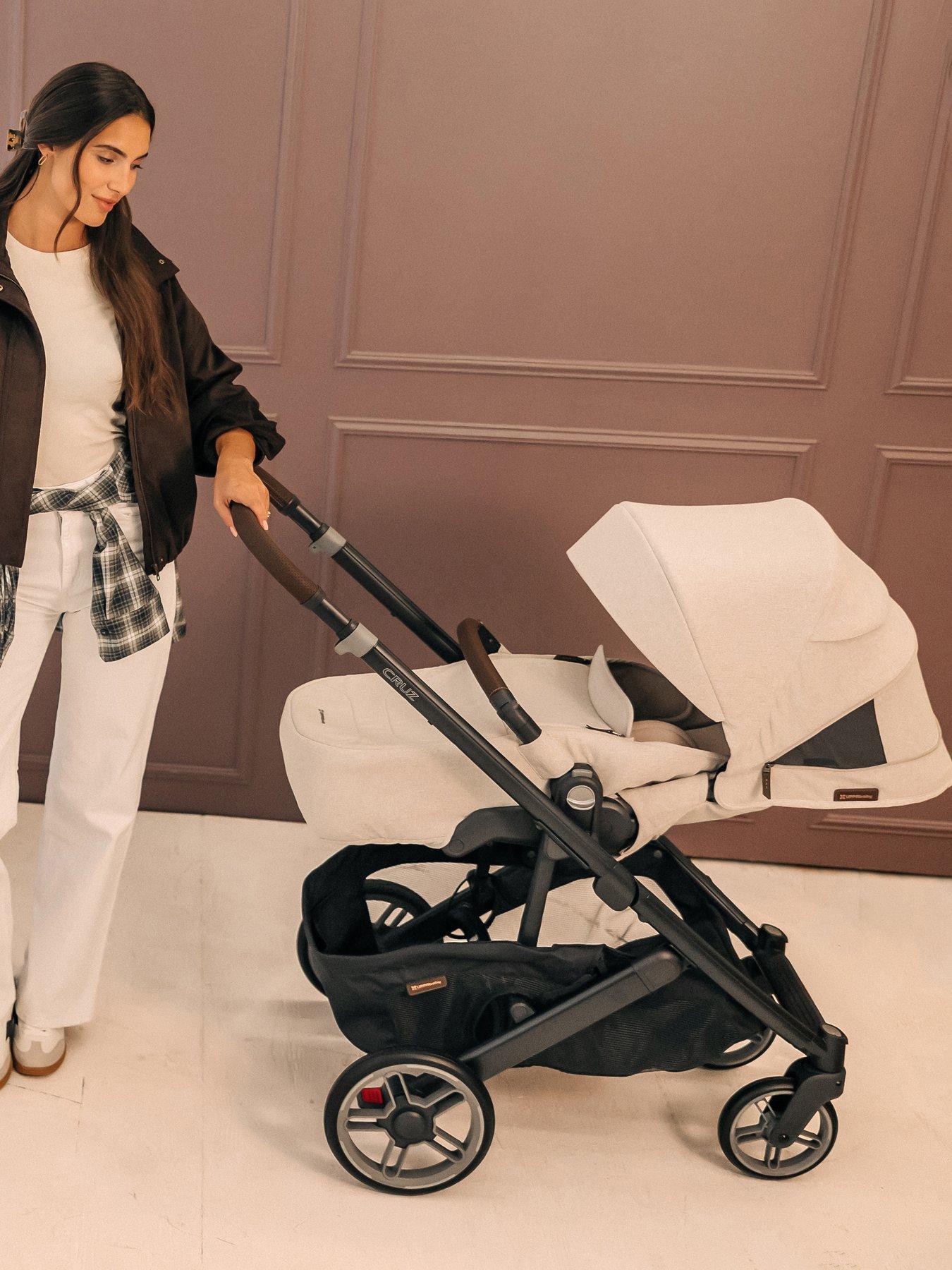 Image 4 of 4 of UPPAbaby CRUZ V3 Pushchair Bundle + Infant Cover - Ada