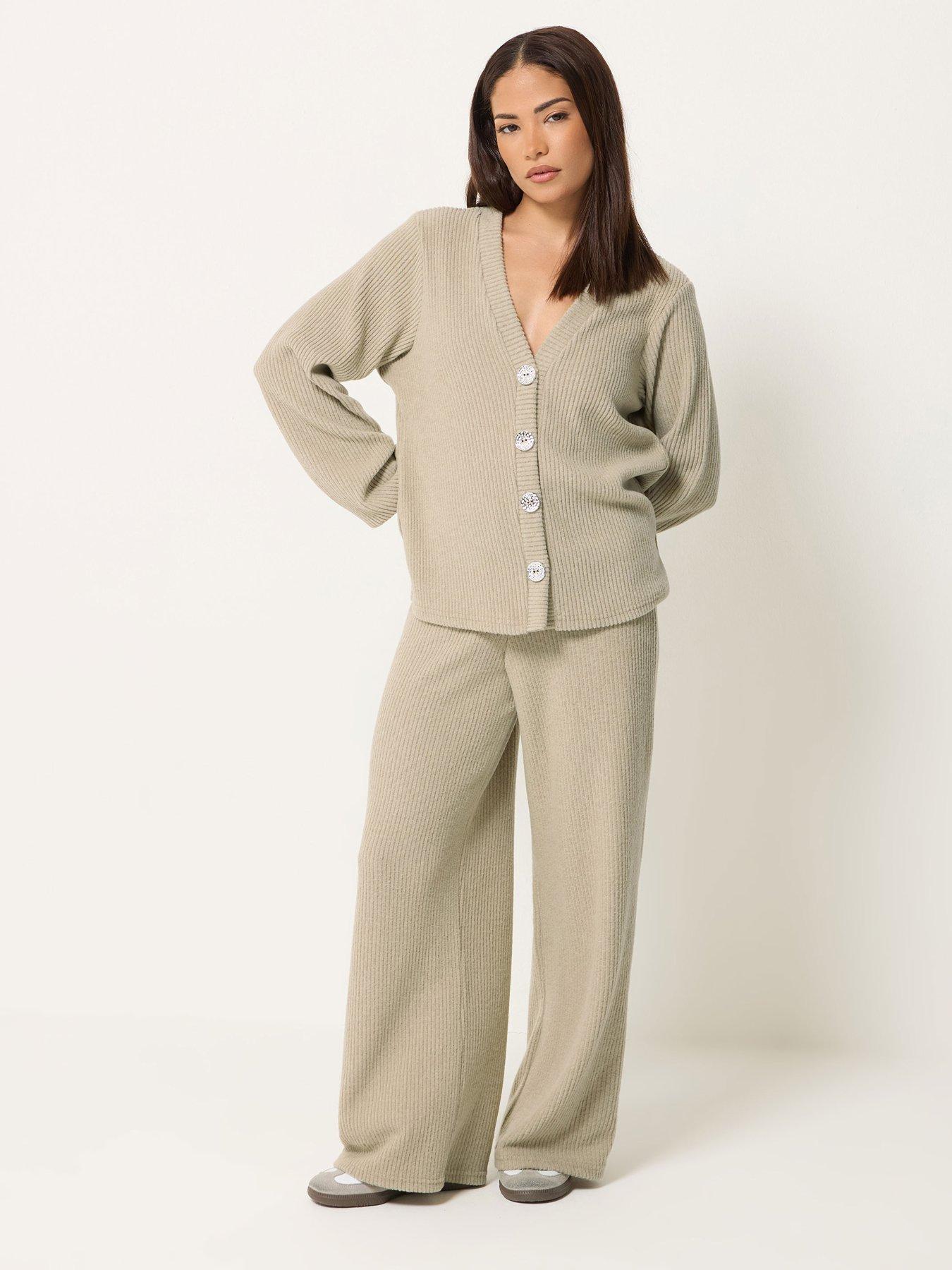 Image 3 of 5 of PixieGirl Petite Soft Touch Wide Leg Trousers - Green