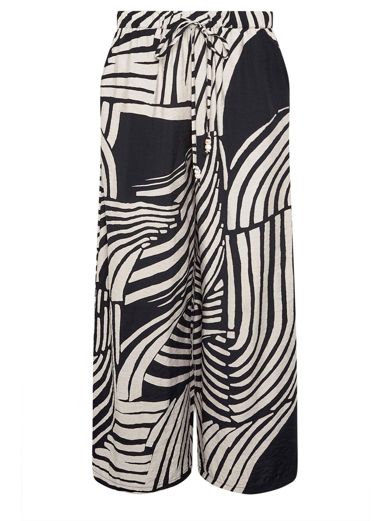 Image 5 of 5 of PixieGirl Petite Beaded Wide Leg Trousers - Black